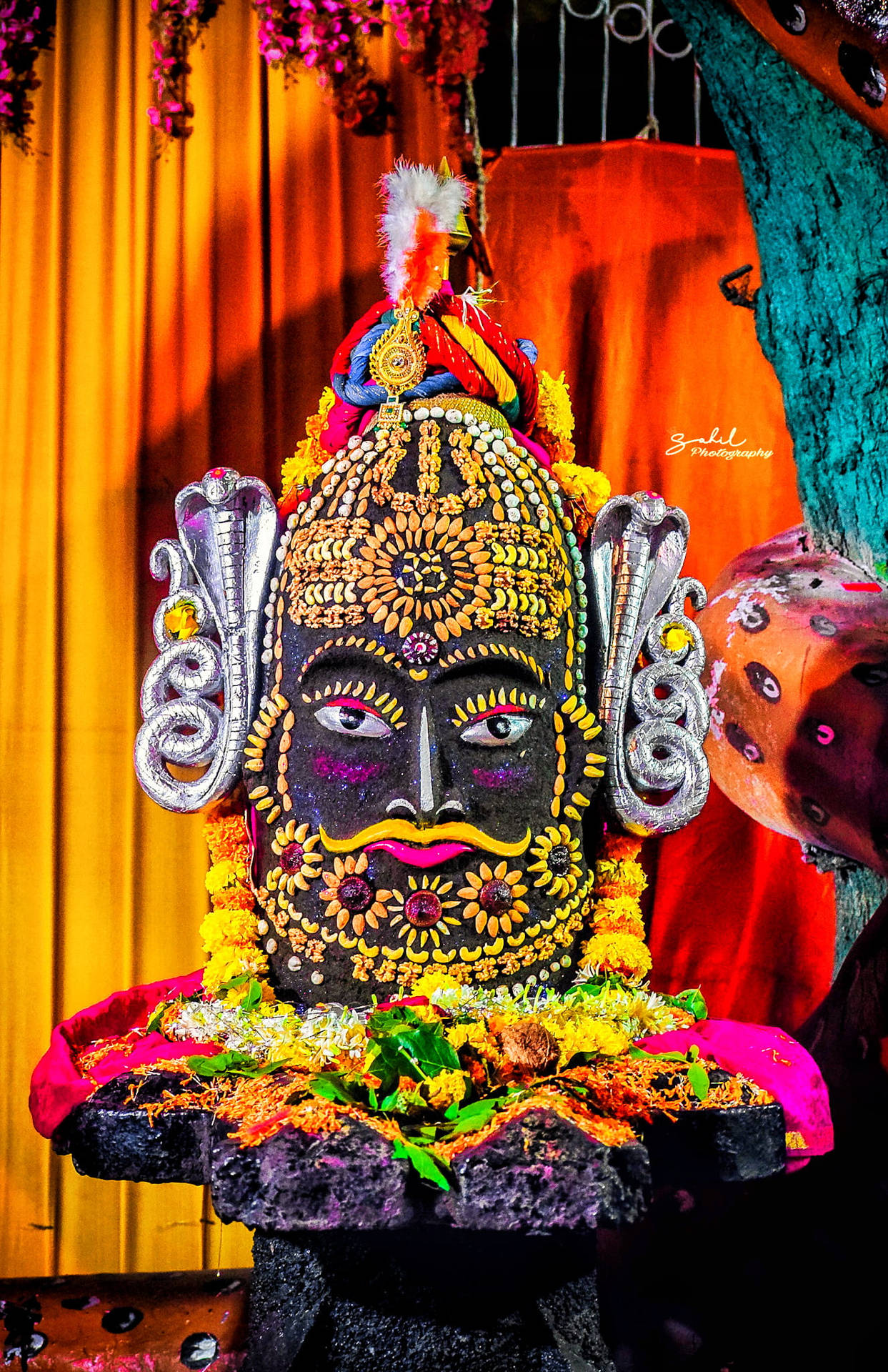 Ujjain Mahakal Colorful Altar Wallpaper