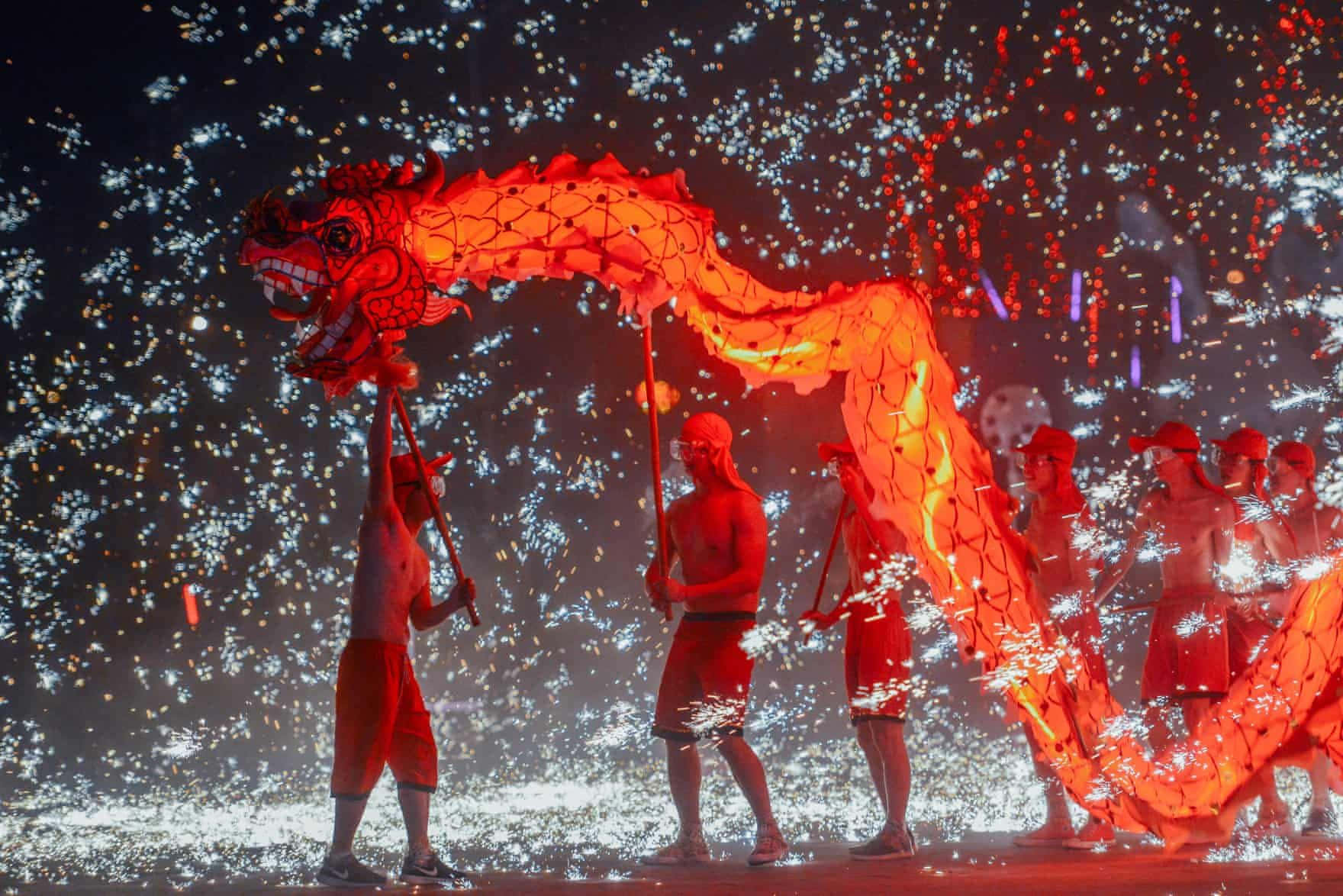 Unafestosa Celebrazione Del Capodanno Cinese In Colori Vivaci