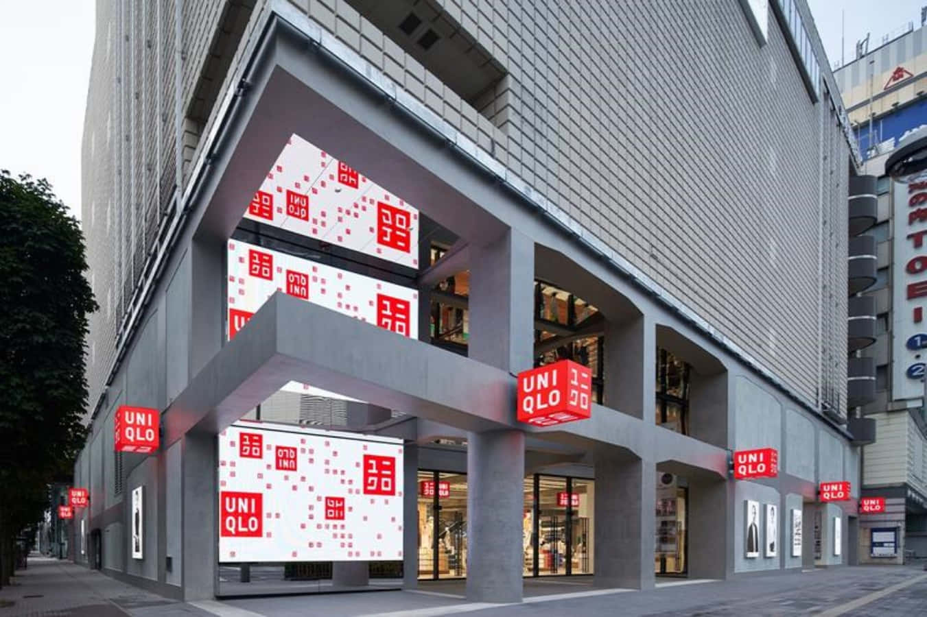 Look Stylish and Comfortable in Uniqlo Apparel