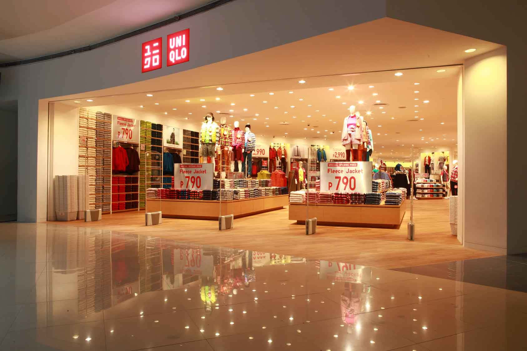 Enjoy stylish comfort for everyday with Uniqlo apparel