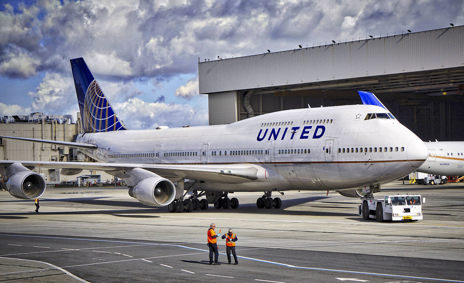 Aviónde United Airlines En Mantenimiento Fondo de pantalla