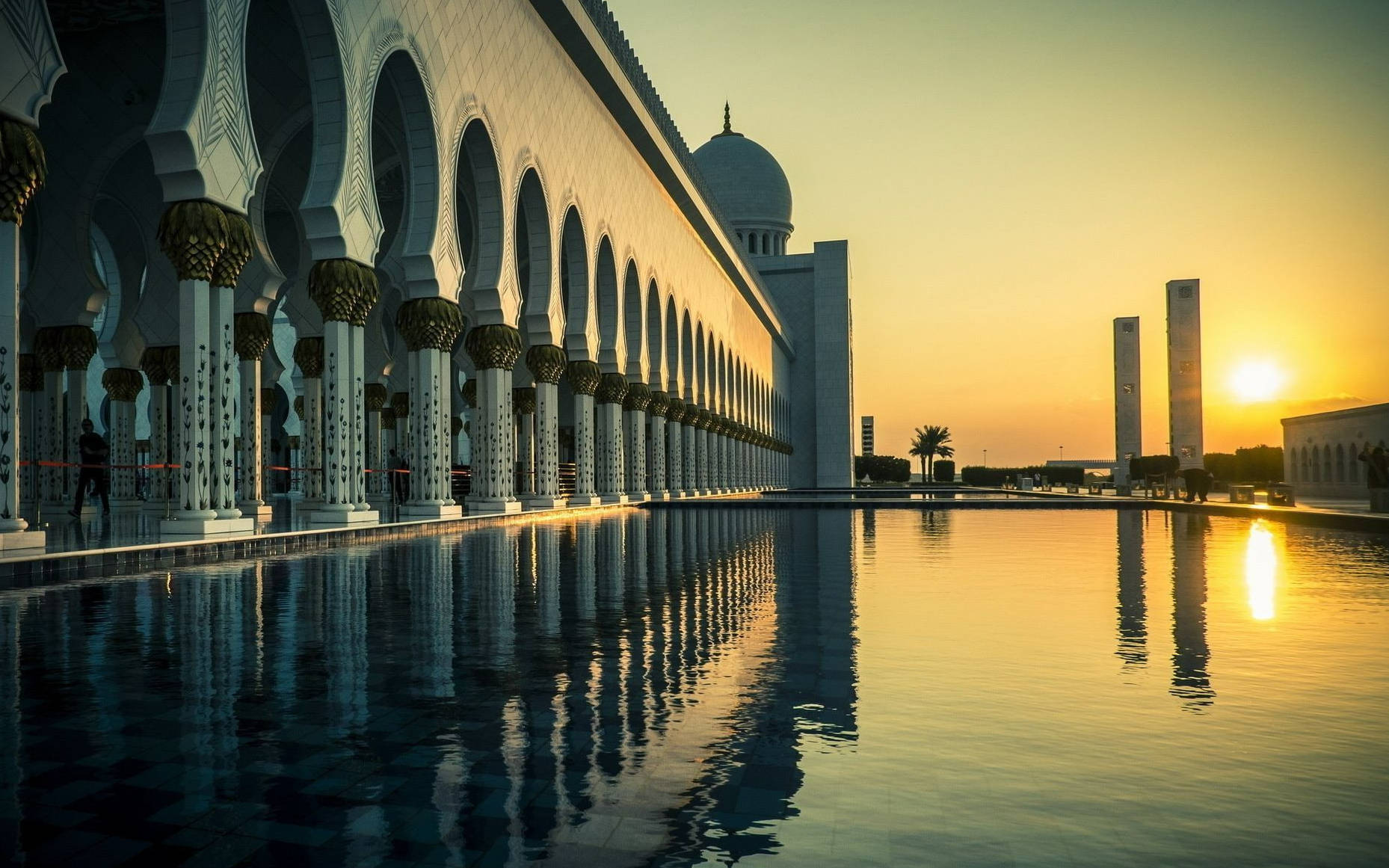 United Arab Emirates Grand Mosque Sunset