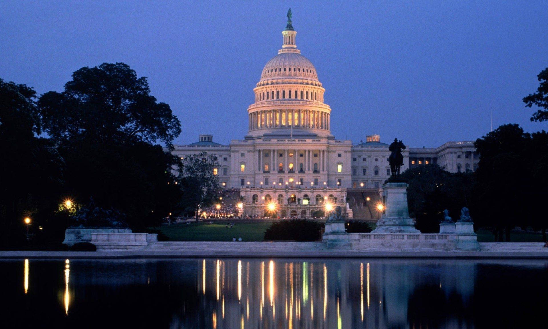 United States Capitol Photo At Night Background