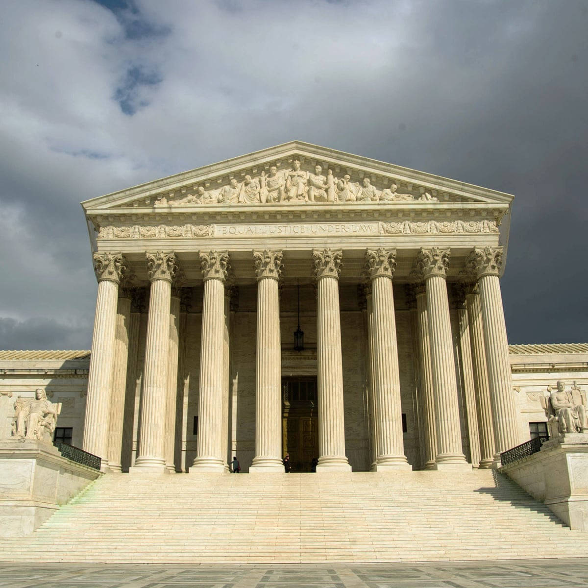 Bygningen af Den Forenede Staters Højesteret og et skuespilbillede Wallpaper
