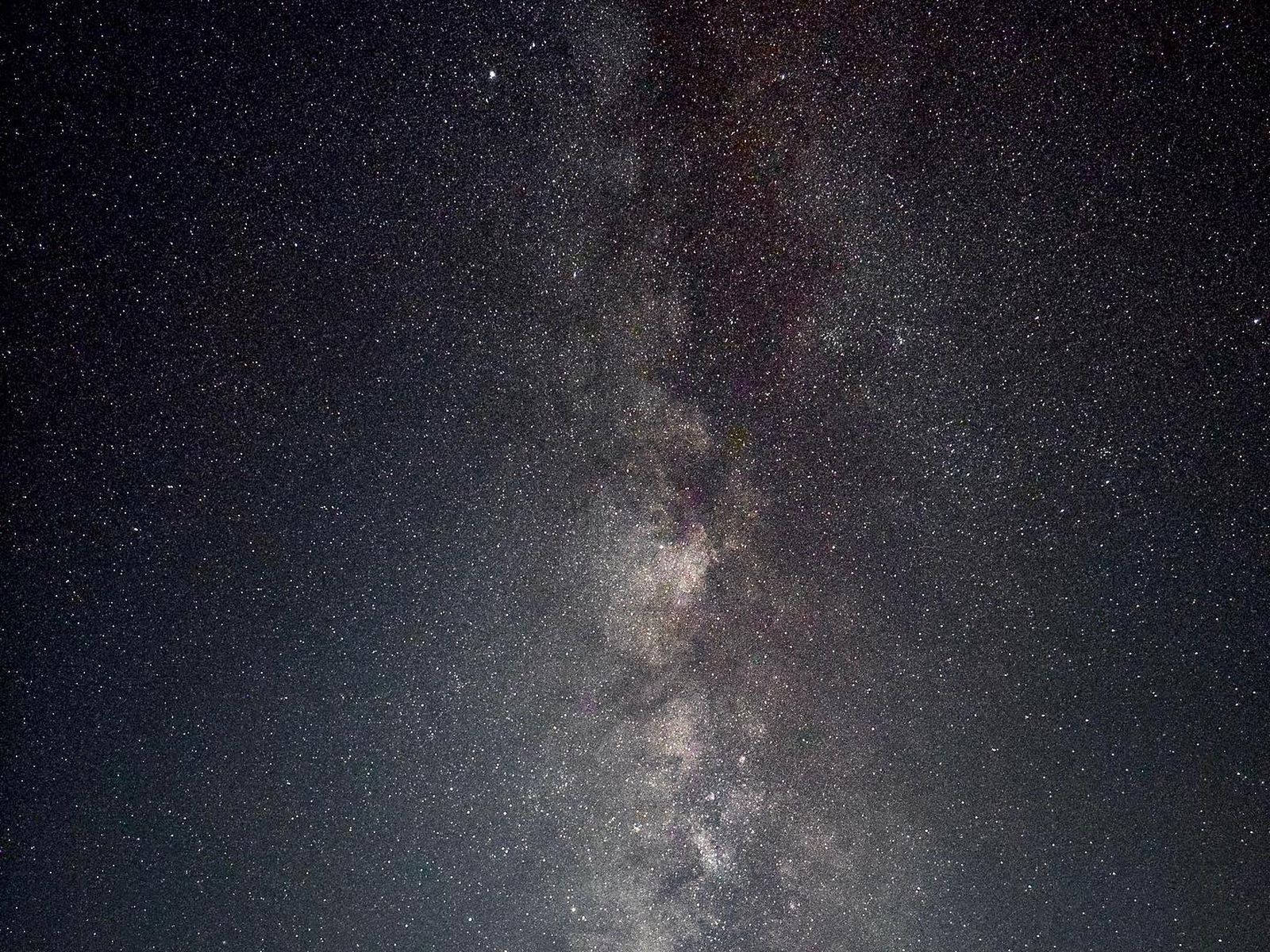 Universal Dark Starry Night Sky Wallpaper