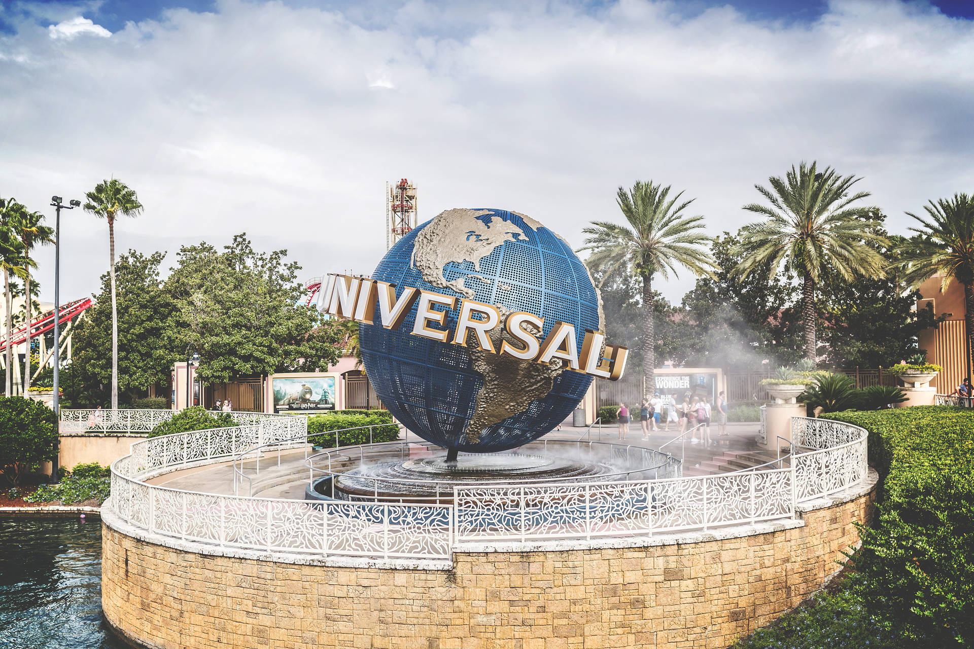 Download Universal Studios Globe Landmark, Orlando, Fl Wallpaper ...