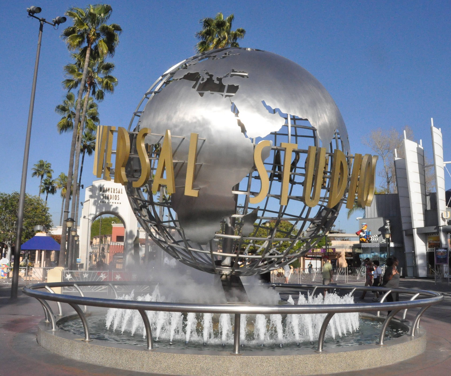 Universal Studios Silver Globe Wallpaper
