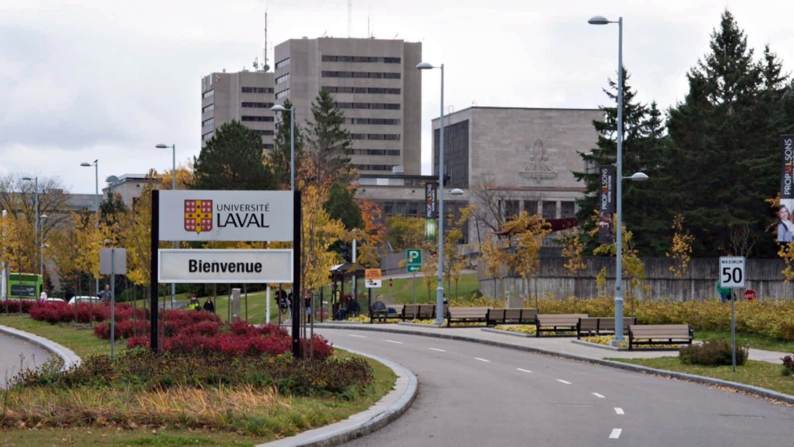 Universite Laval Entrance Sign Wallpaper