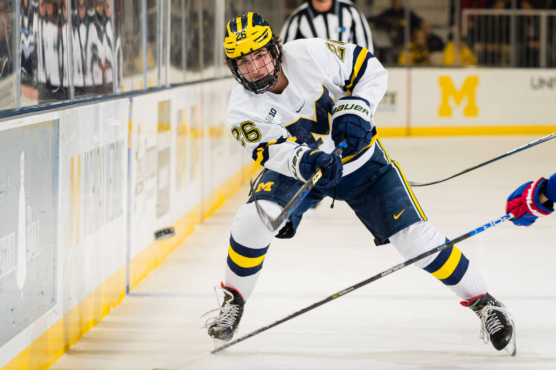 Jugadorde Hockey De La Universidad De Michigan-ann Arbor Fondo de pantalla