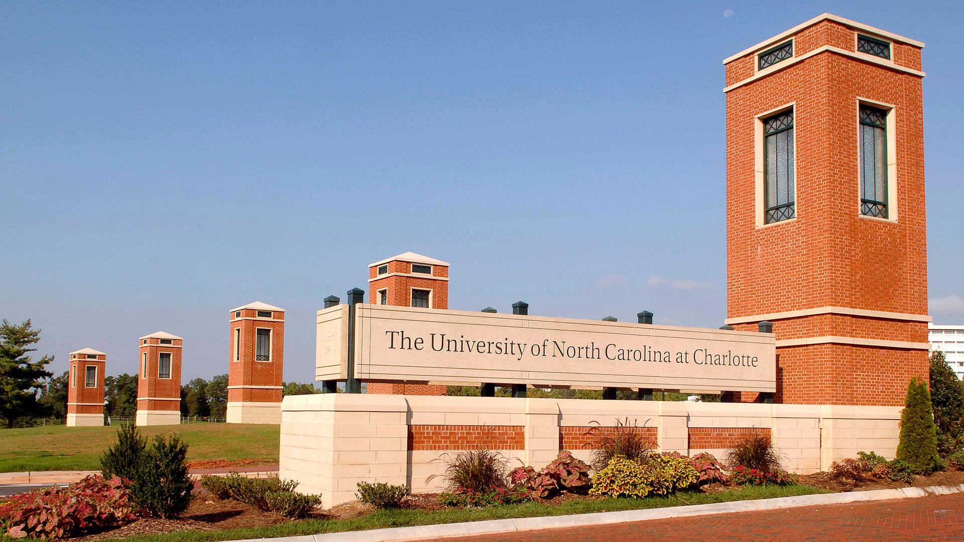 University Of North Carolina Charlotte Main Entrance Wallpaper