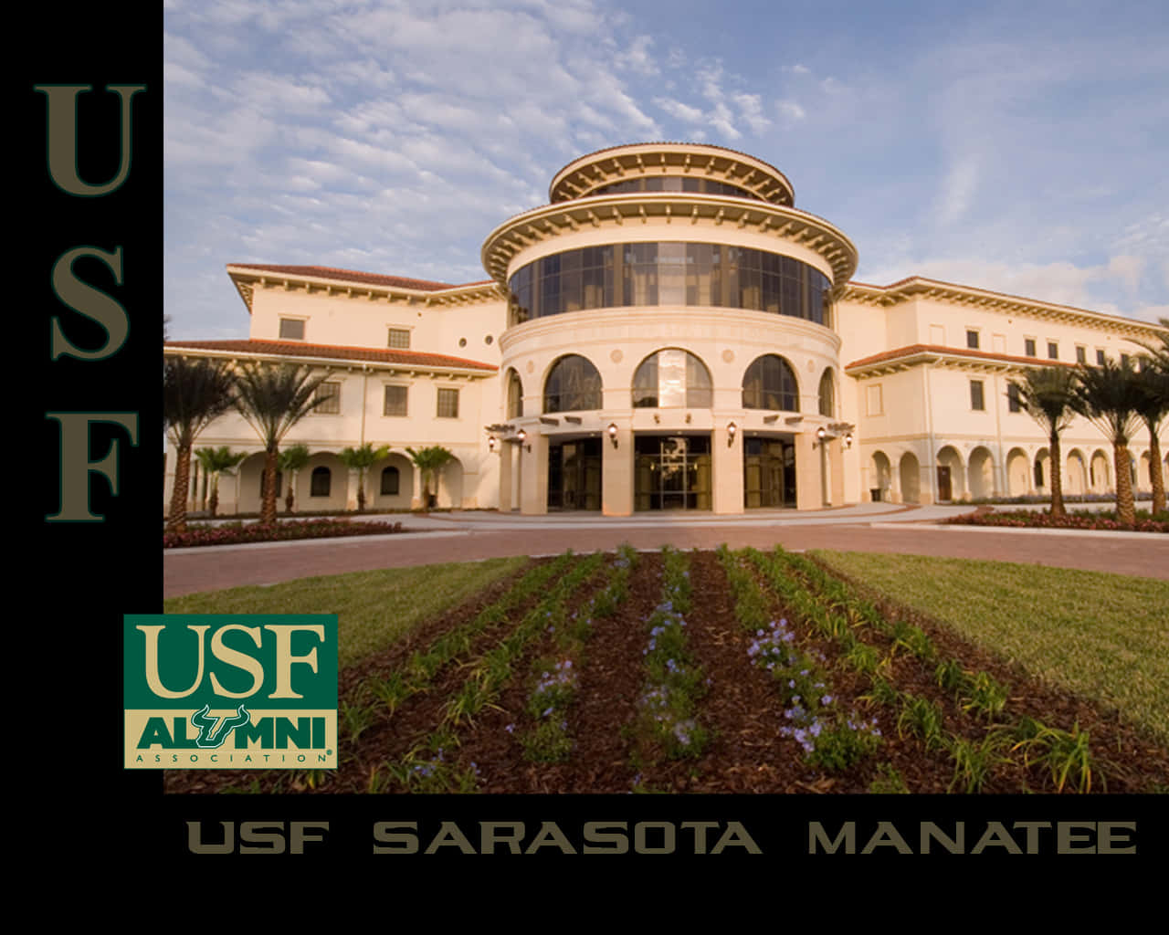 Meravigliosavista Del Campus Dell'università Del Sud Della Florida A Sarasota-manatee Sfondo