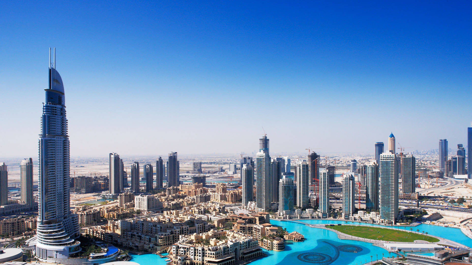 Scenariourbano Sotto Un Cielo Blu, Dubai 4k. Sfondo