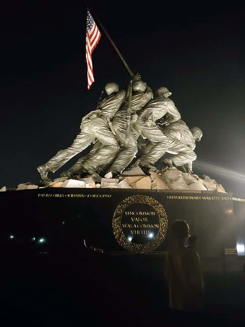 Orgullosode Servir: Un Soldado Del Cuerpo De Marines De Los Estados Unidos Fondo de pantalla