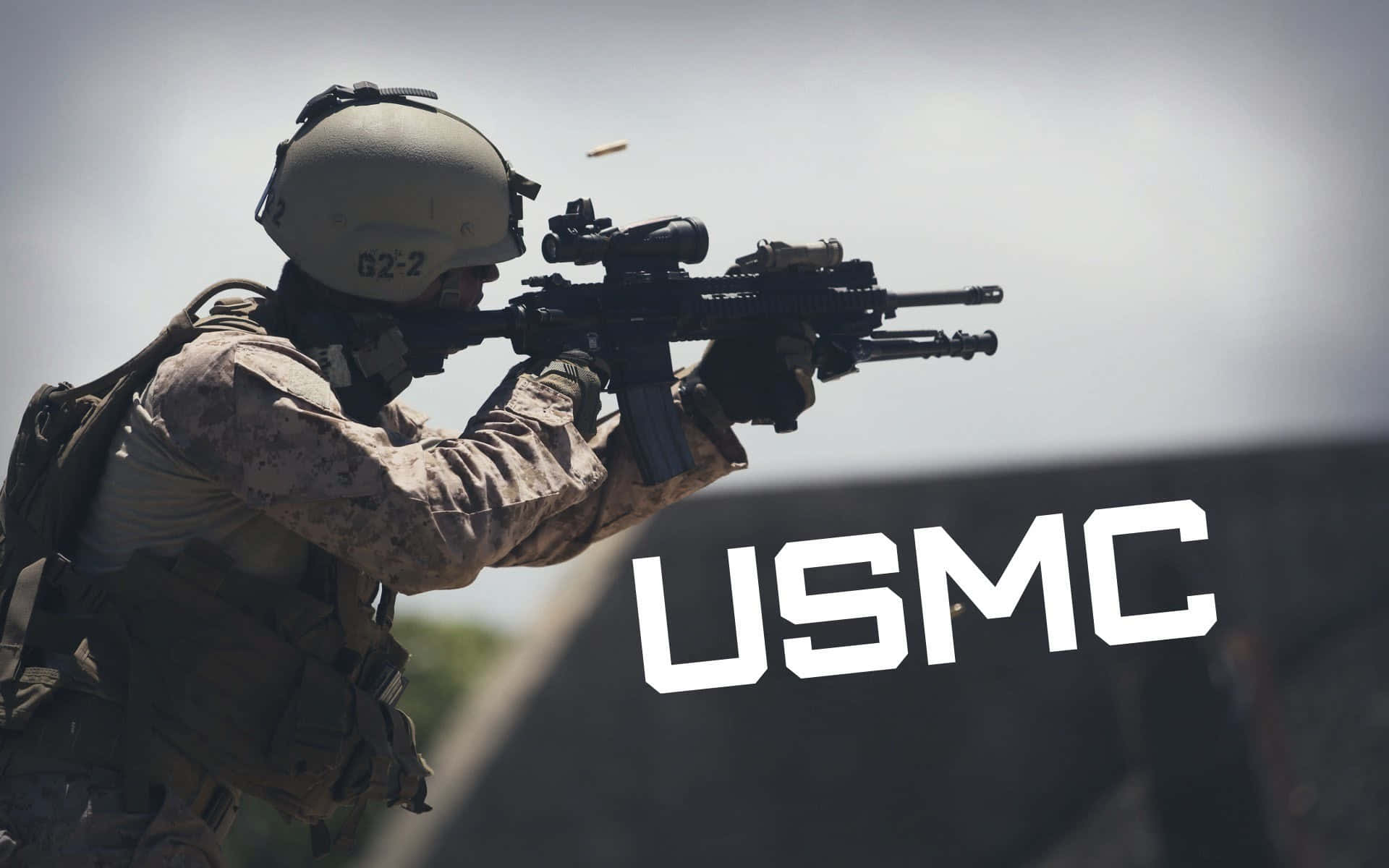 Usmc - Screenshot - A Soldier In Uniform Wallpaper