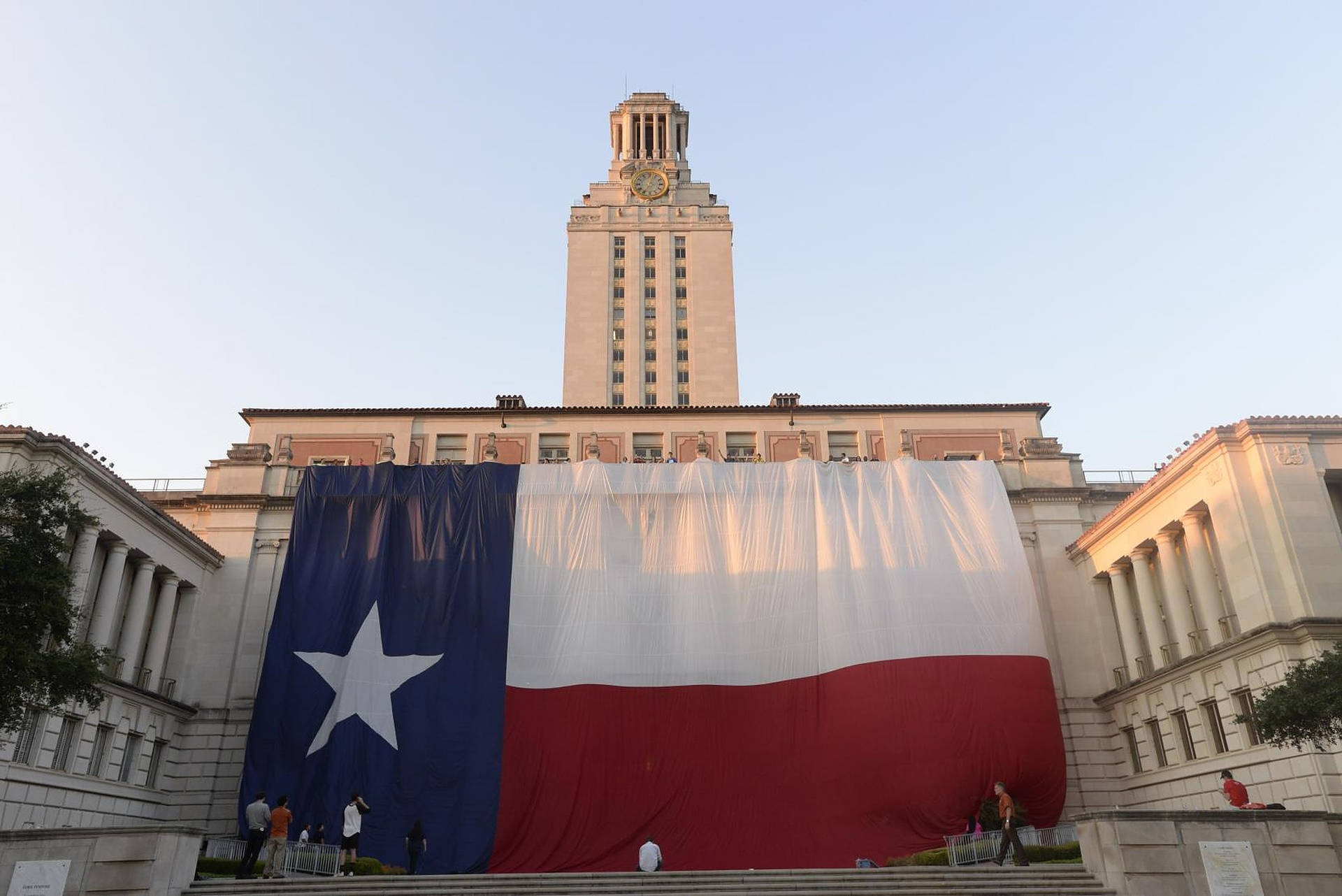 UT Tower Texas Flag Wallpaper