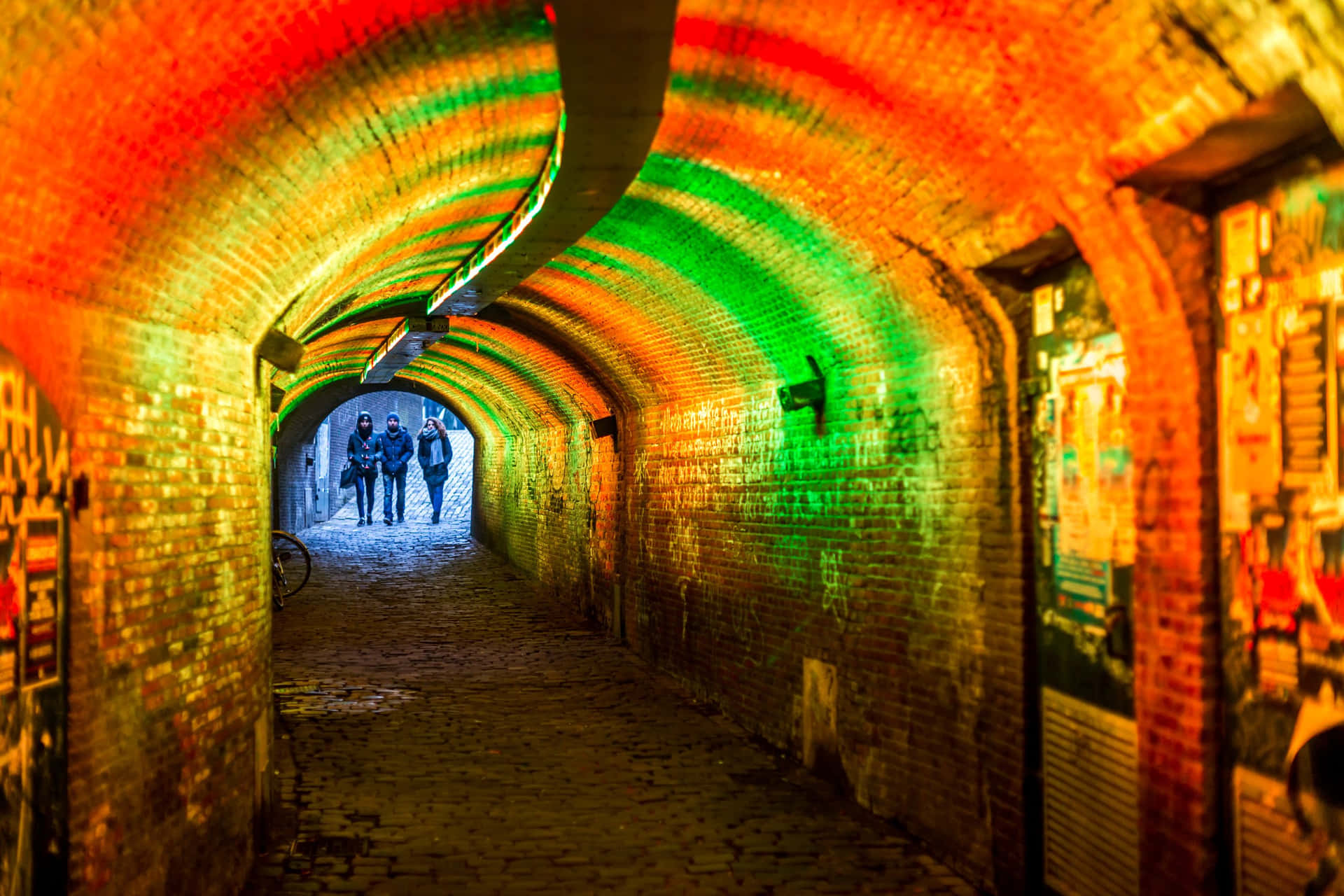 Utrecht Rainbow Tunnel Pedestrians Wallpaper