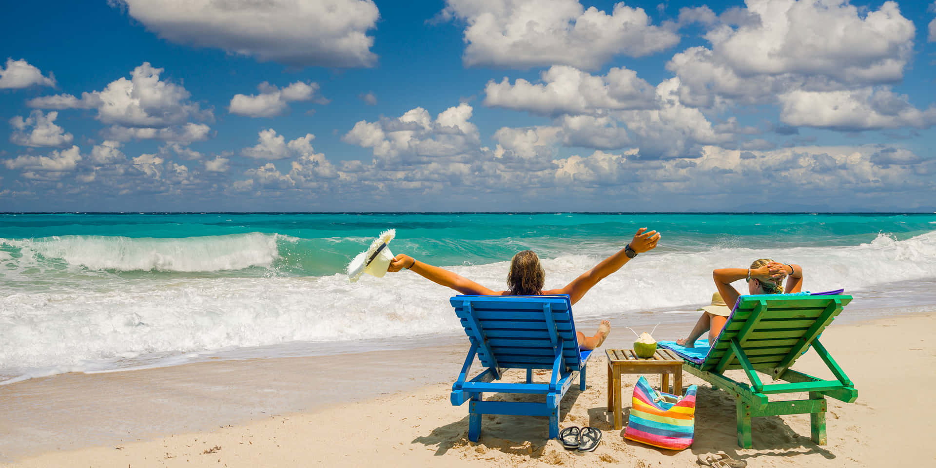 Entspannensie Sich Und Genießen Sie Die Atemberaubenden Ausblicke Auf Den Sommerurlaub.