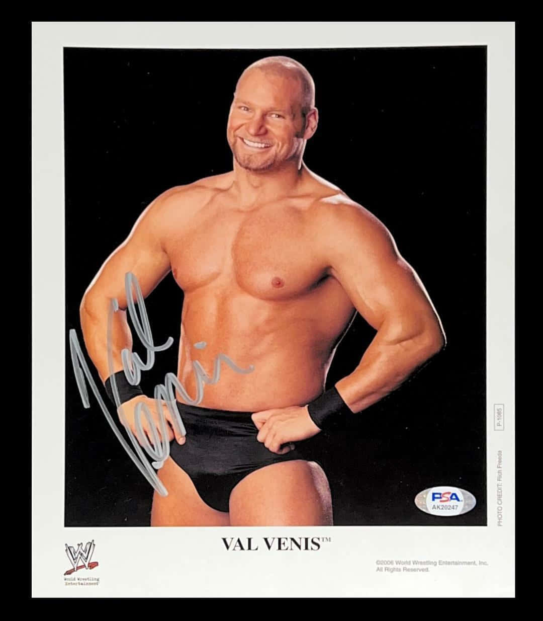 Val Venis Signed Photo Graphic Arts Wallpaper