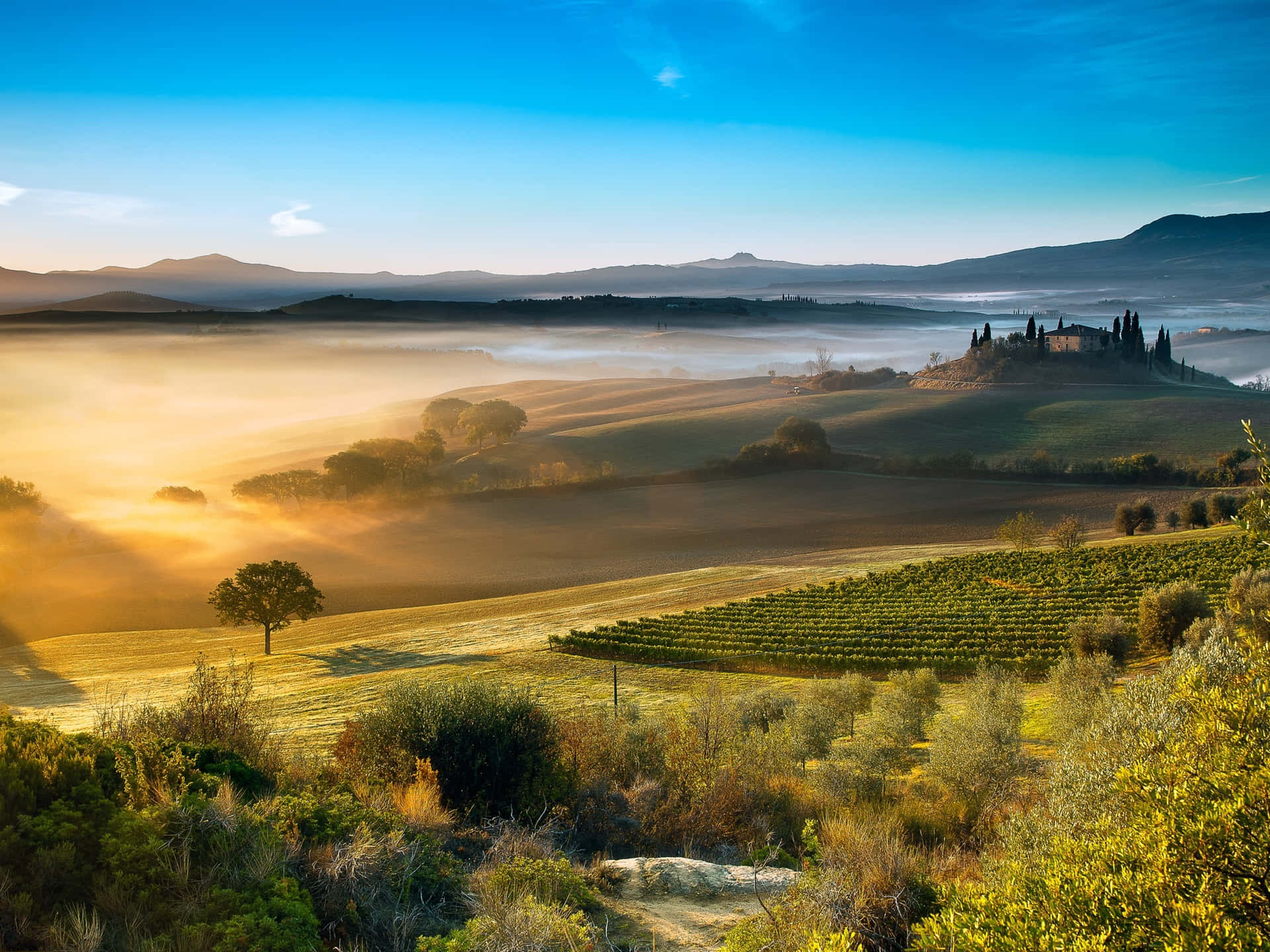 Valdorcia Countryside In Tuscany Italy Background