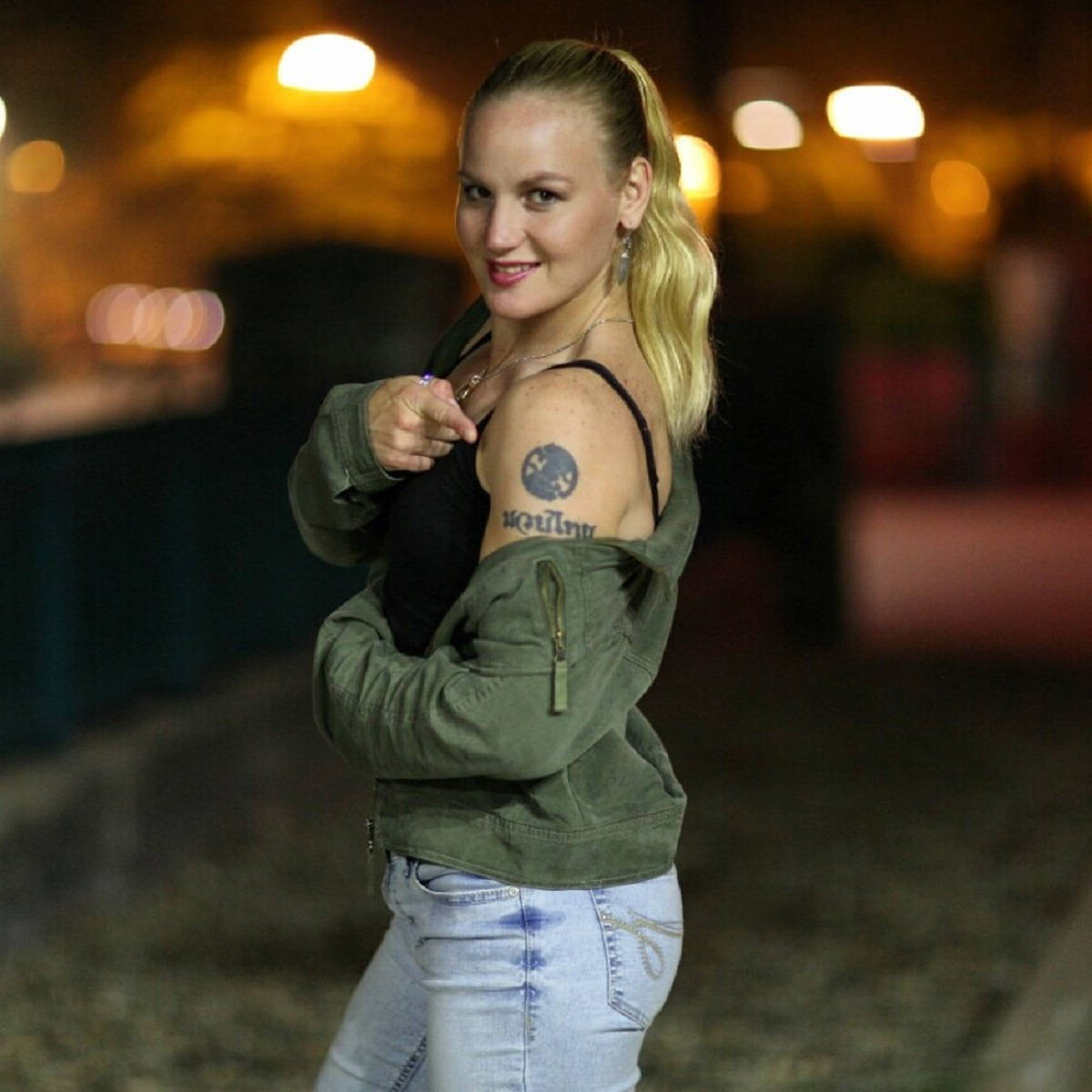 Valentina Shevchenko Tatuaggio Leopardo Delle Nevi Sfondo