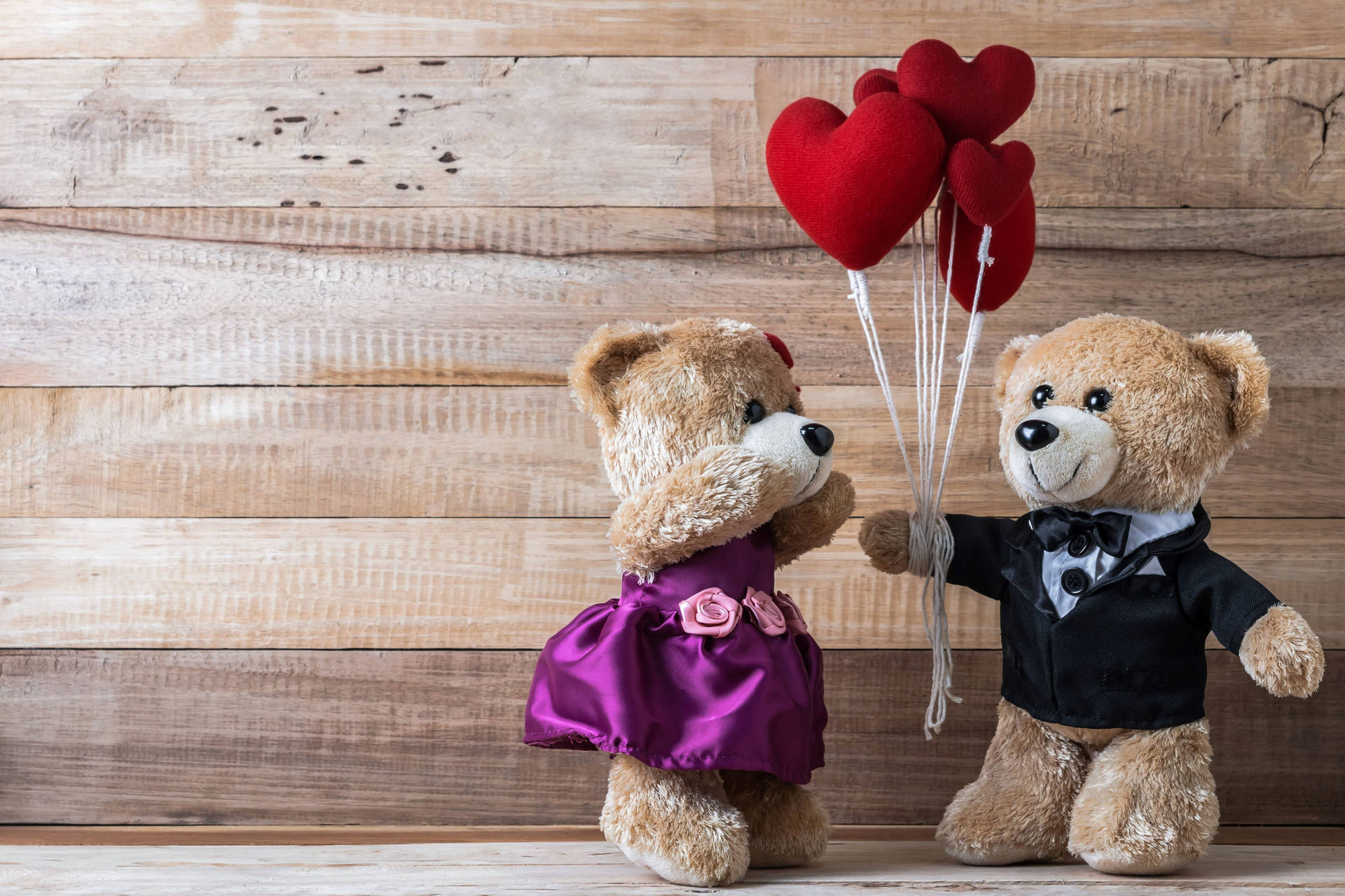 Download Valentines Day Bear Couple Wallpaper 