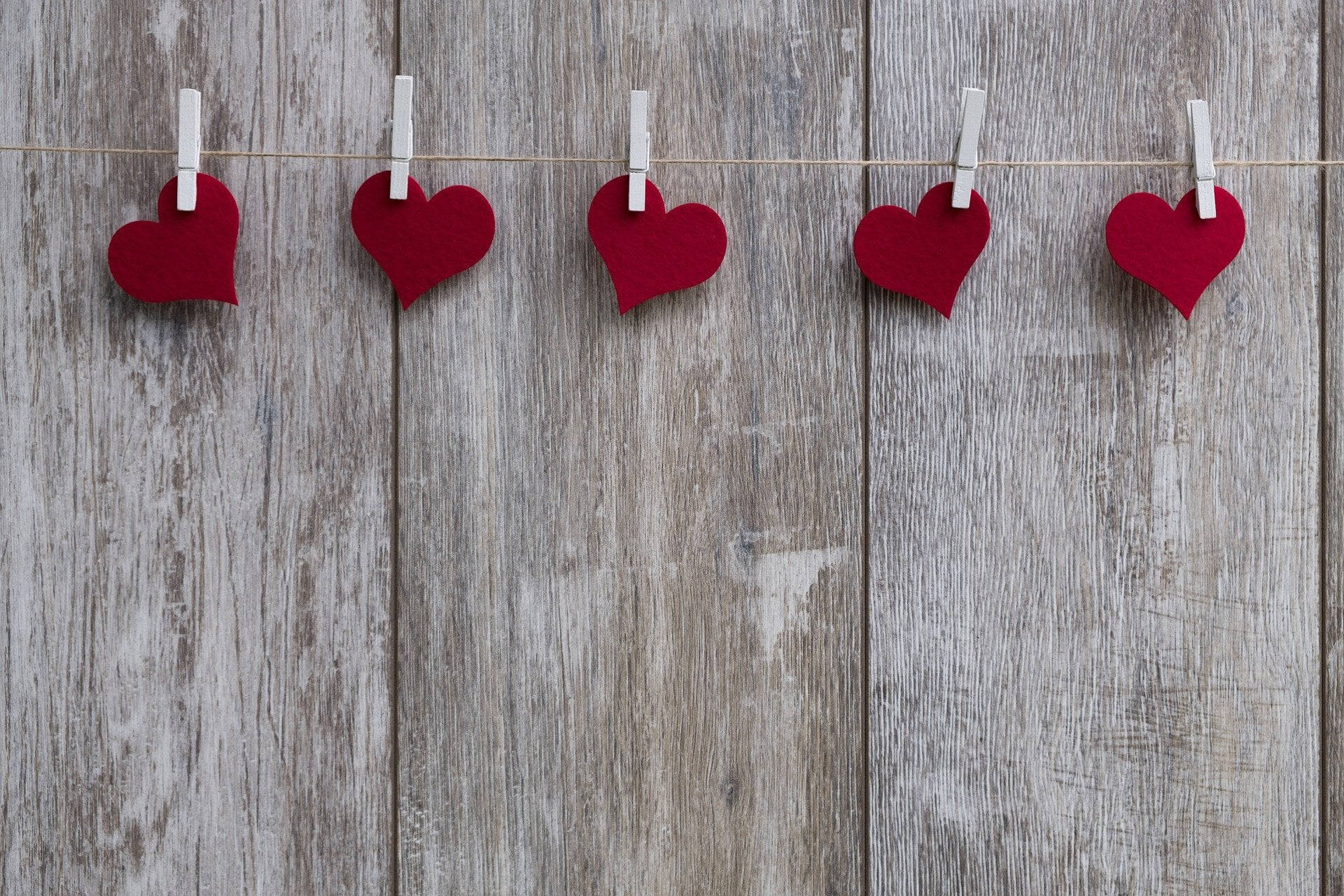 Wine Red Hearts Valentines Day Desktop Wallpaper