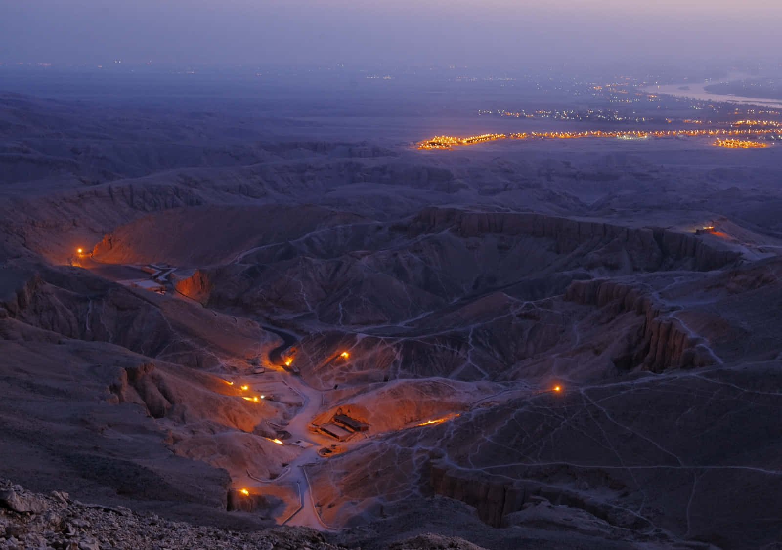 Valley Of The Kings At Night Wallpaper