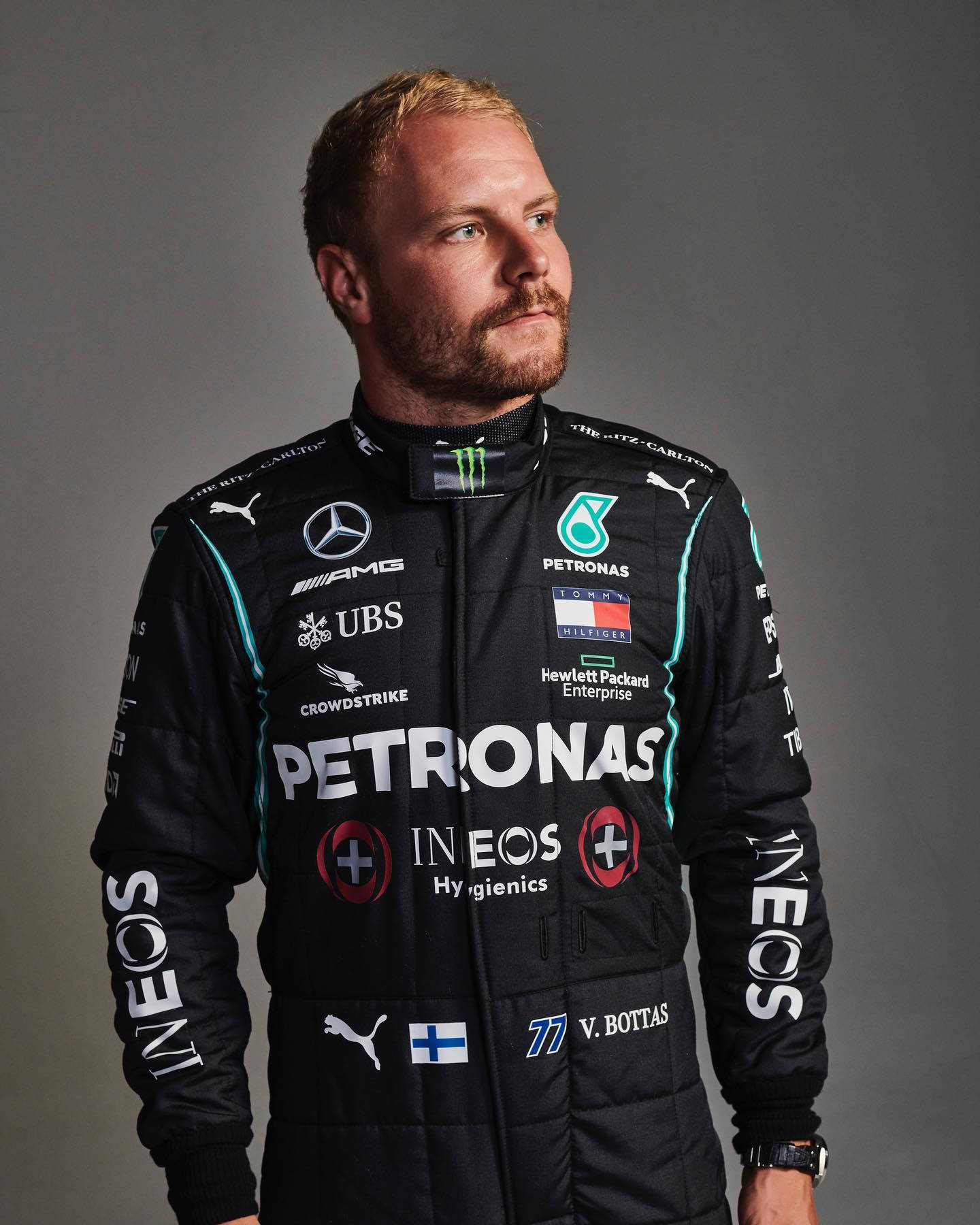 Valtteri Bottas Sort Petronas Race Suit Wallpaper