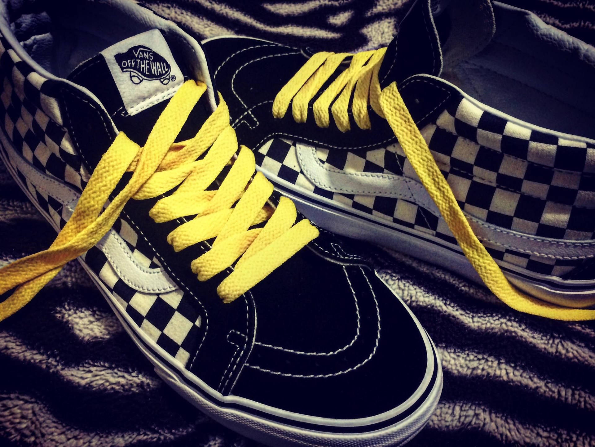 Vans Off The Wall Yellow Laces Wallpaper
