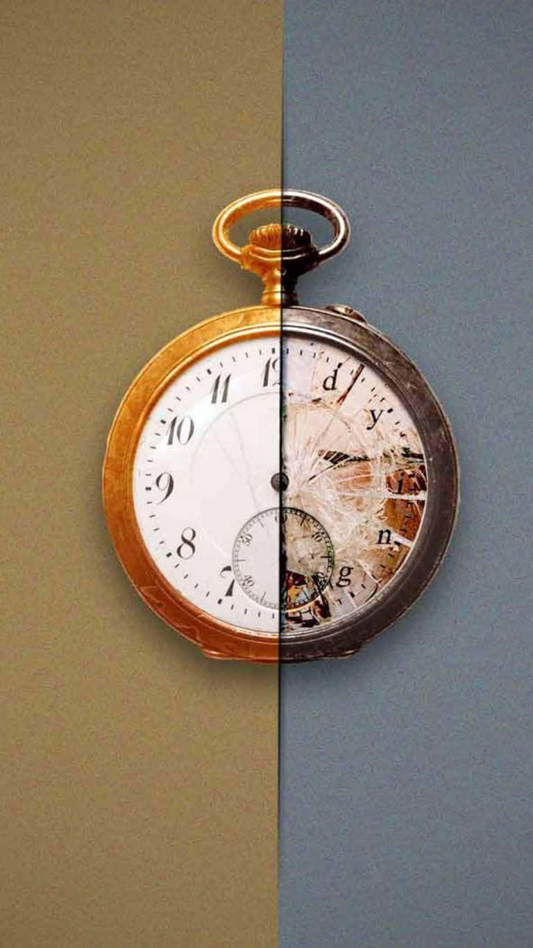 Restauraciónde Reloj De Bolsillo Vintage Insustancial. Fondo de pantalla
