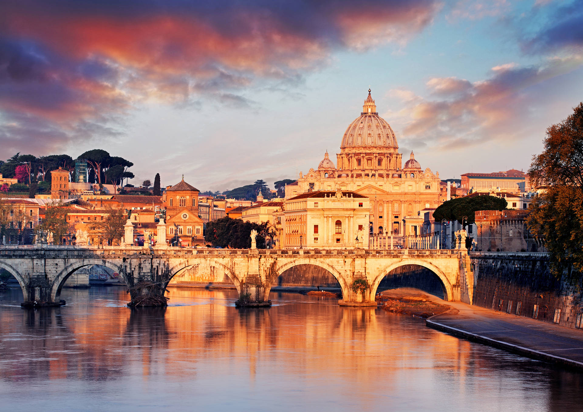 Ciudaddel Vaticano Junto Al Río Tíber Fondo de pantalla