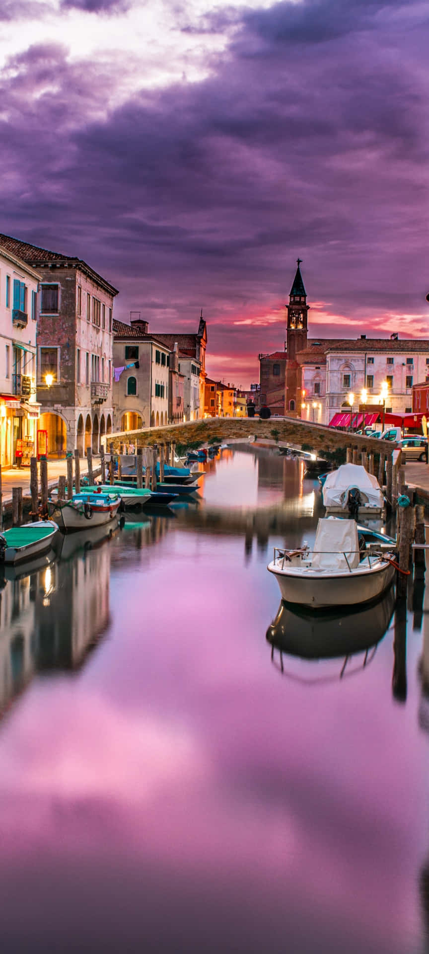 Venetian Canal Sunset Glow Wallpaper