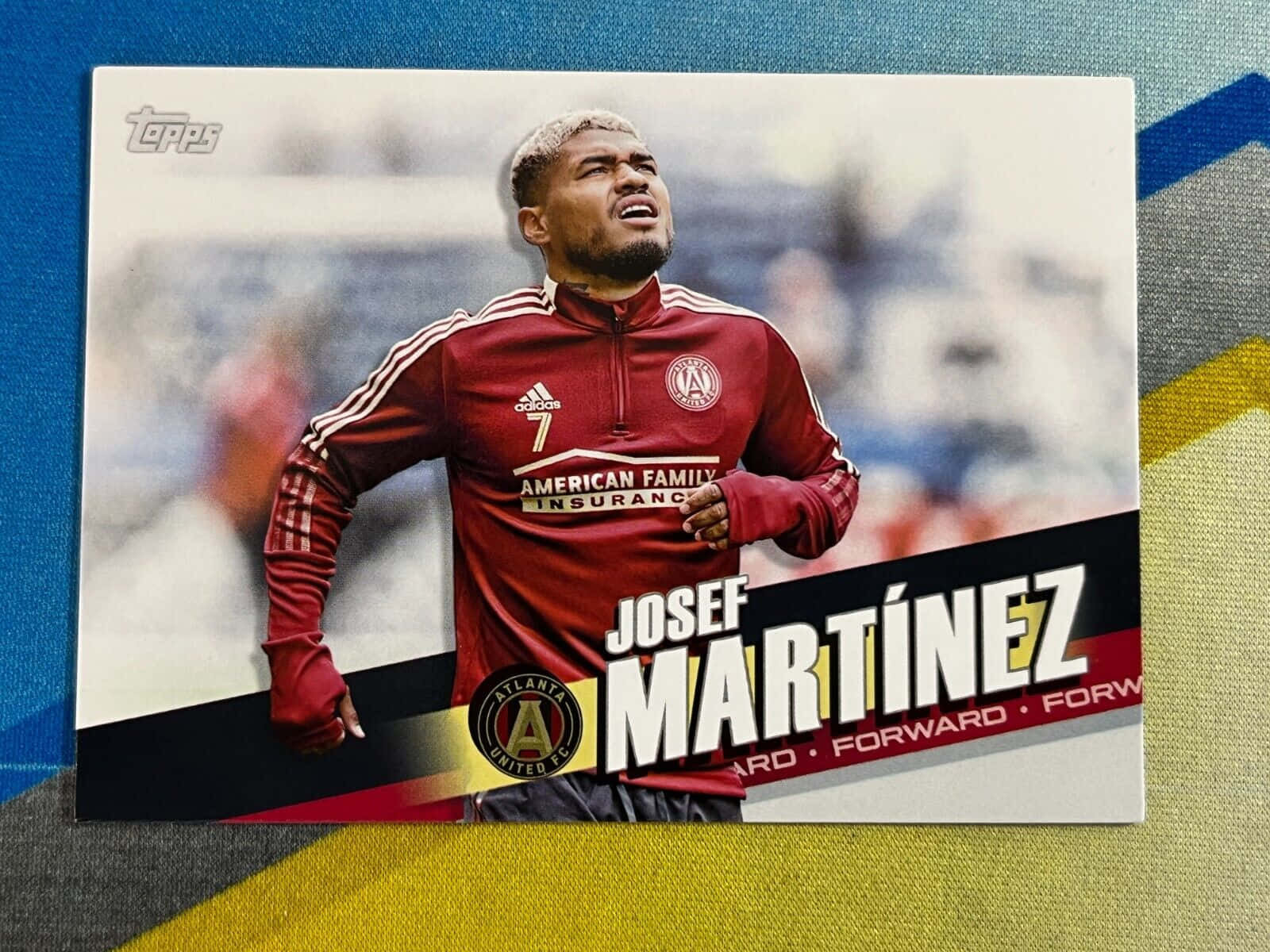 Venezuelan Footballer Josef Martinez Topps Collectible Card Merchandise kan skabe et fedt graffiti-lignende tapet til din computer. Wallpaper