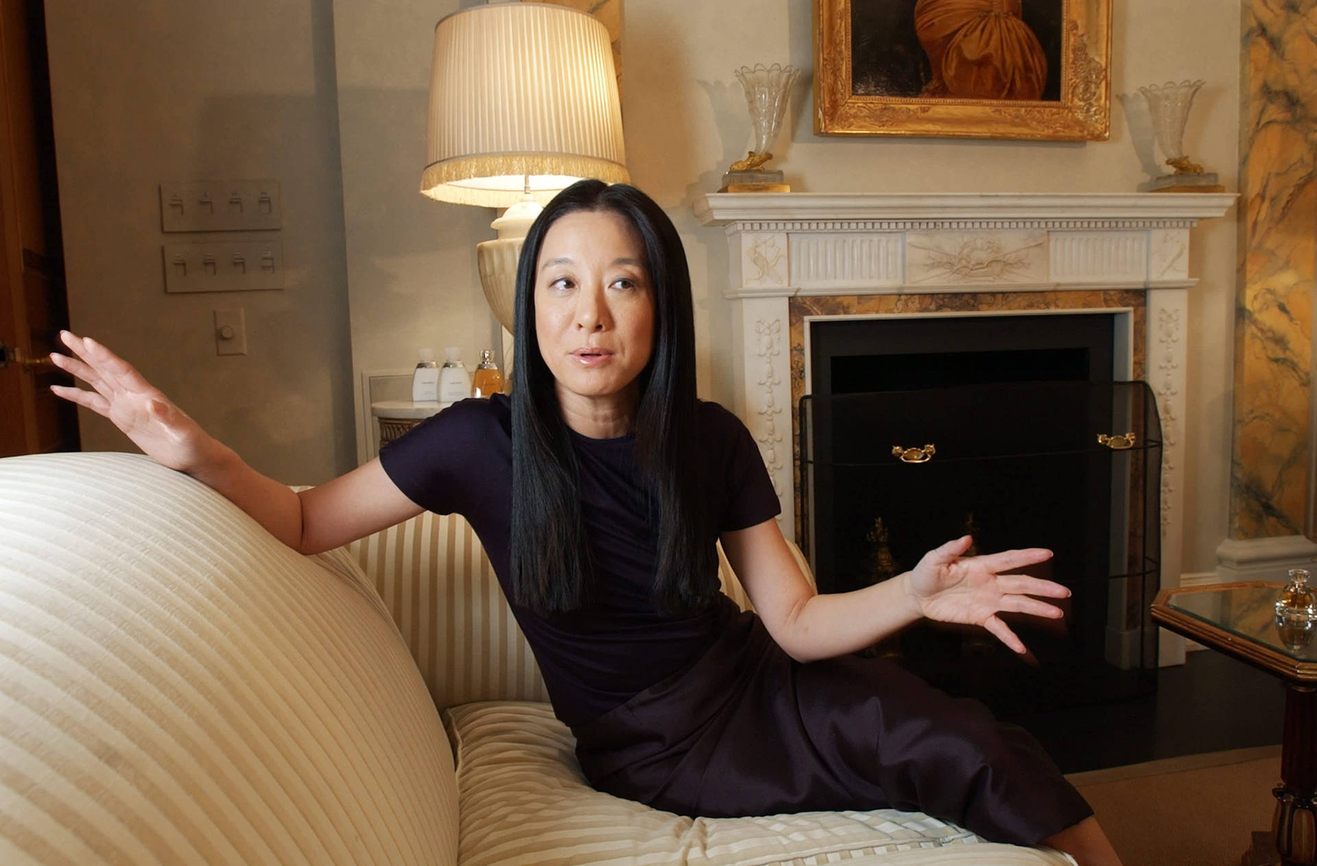 Vera Wang On Couch Wallpaper