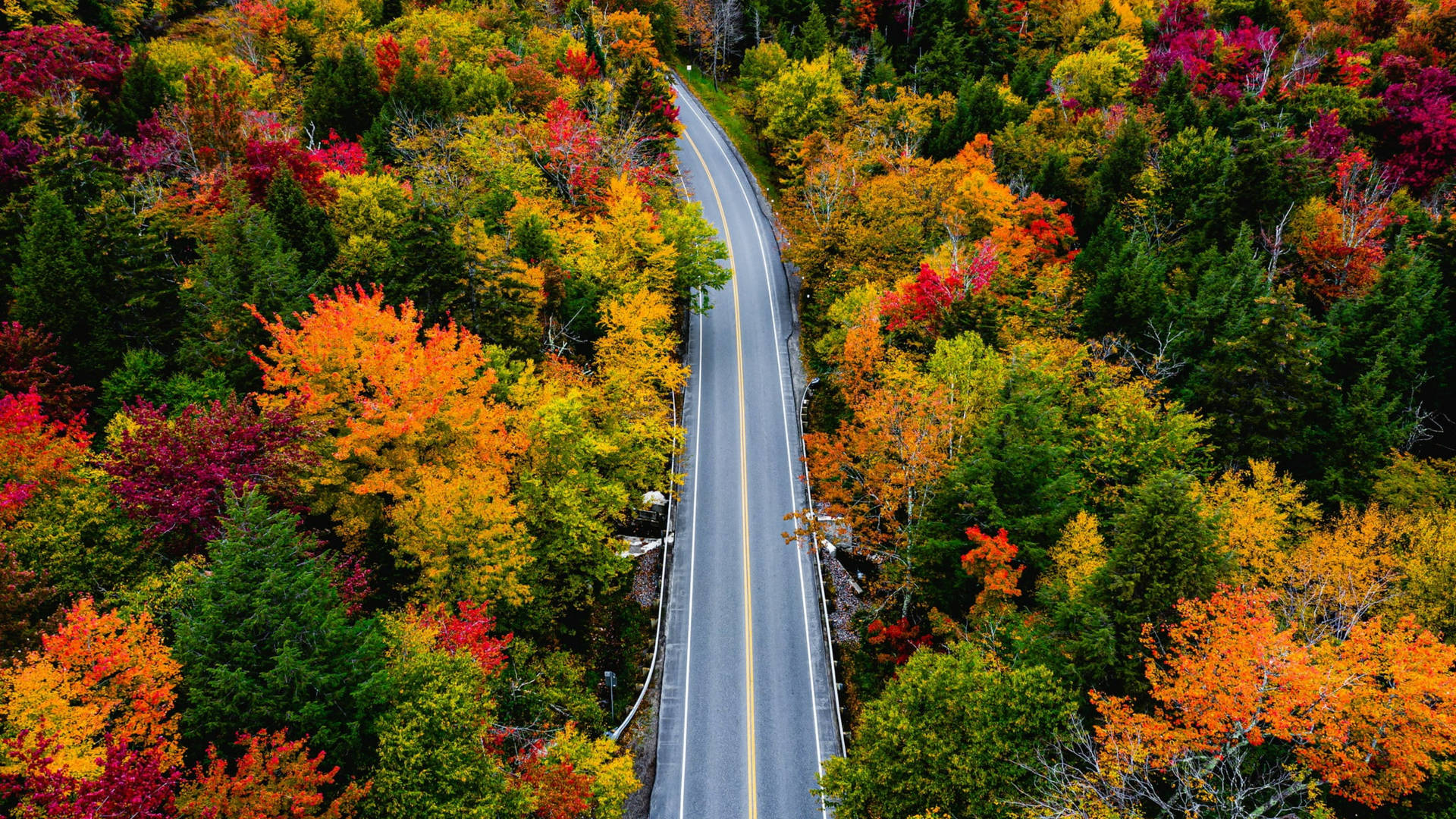 Vermont Smugglers Notch Highway Wallpaper