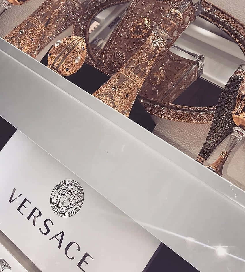 Versace Luxury Belts Display Wallpaper