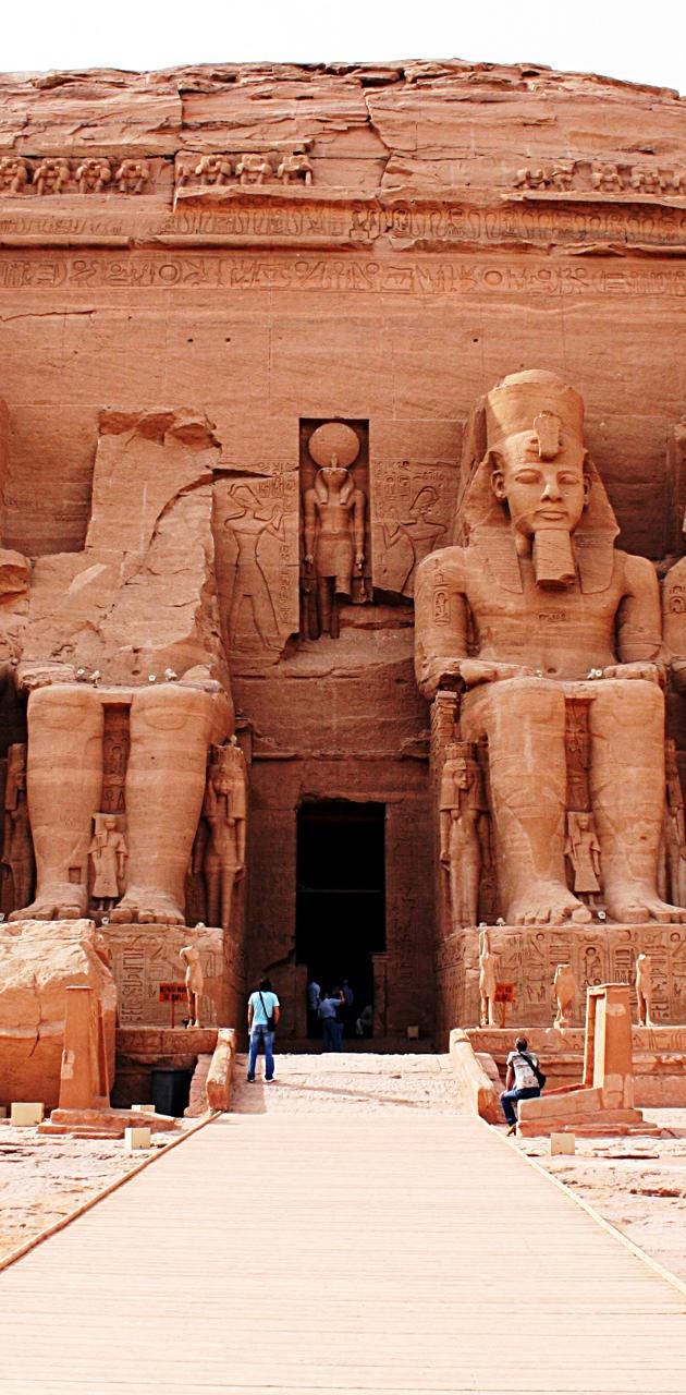 Vertical Photo Of The Entrance To The Great Temple Of Abu Simbel Wallpaper