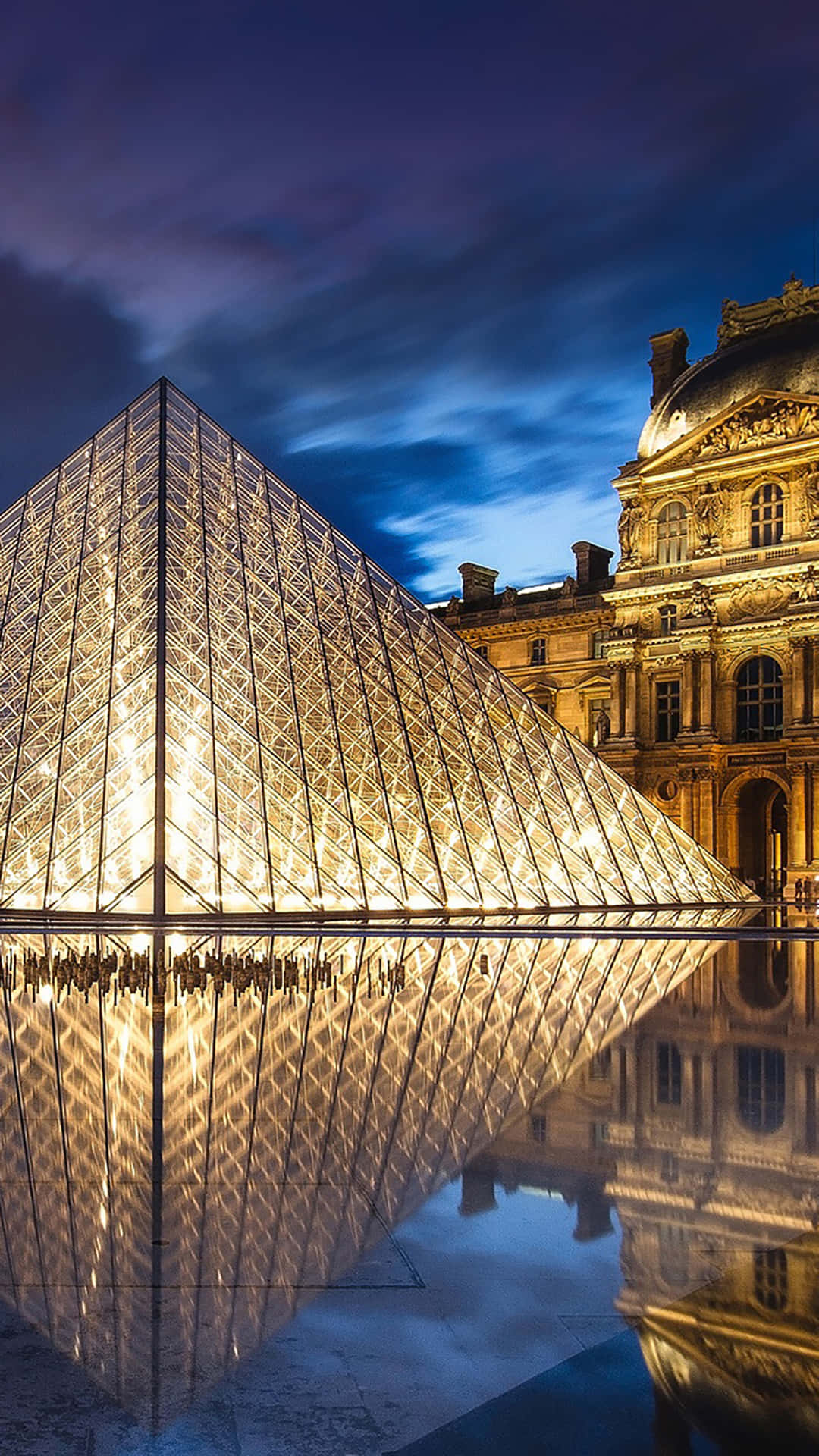 Vertical Reflection Photography Louvre Museum Wallpaper