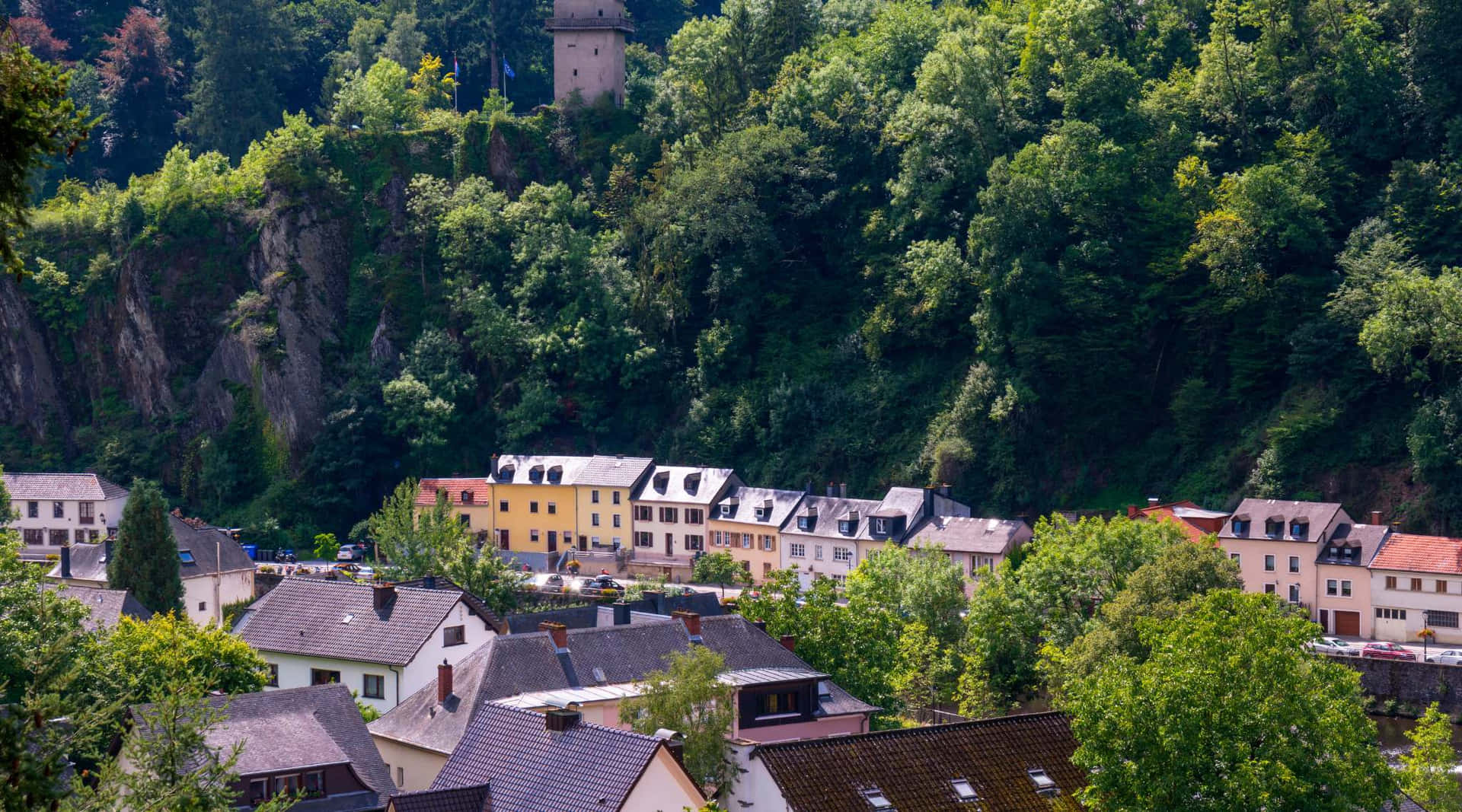 Vianden Kaupunki Ja Luonto Taustakuva Taustakuva