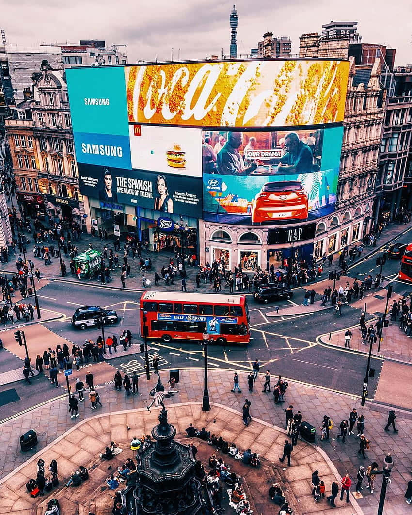 Vibrant Aerial View Of Piccadilly Circus Wallpaper