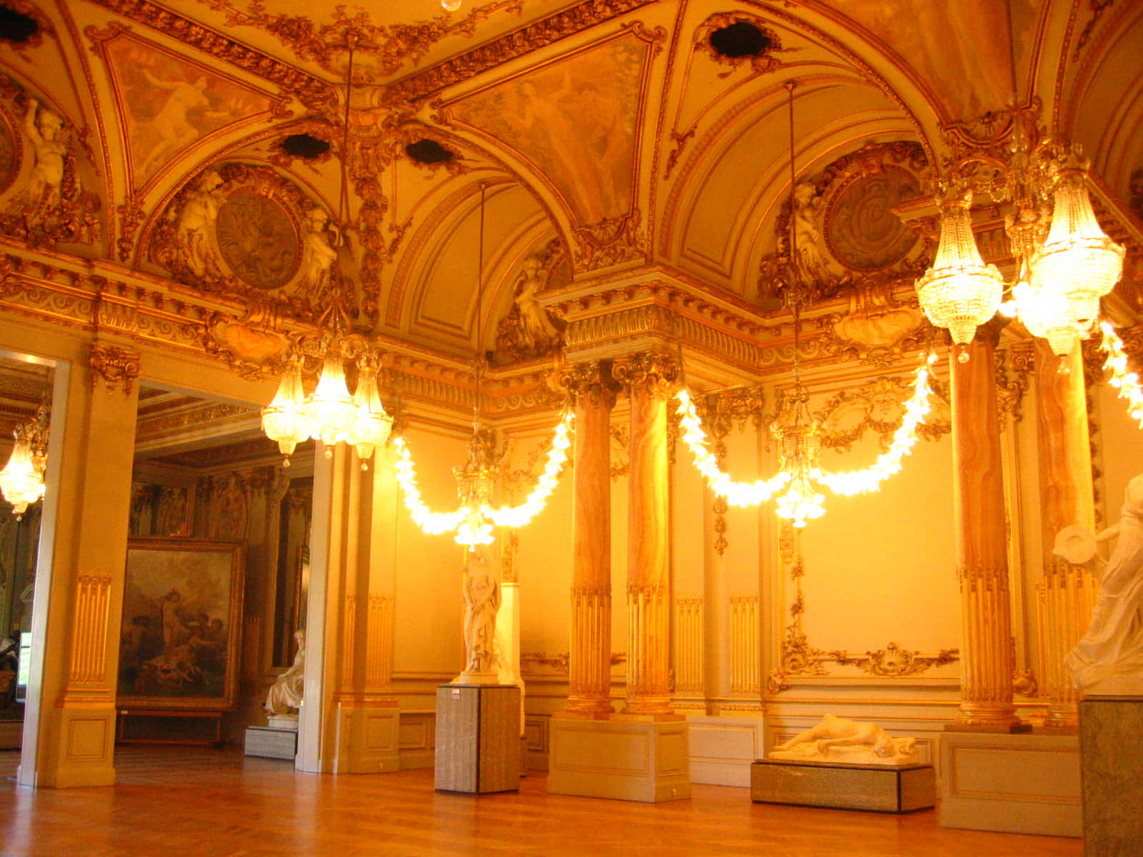 Vibrant Chandeliers At Musée Dorsay Wallpaper