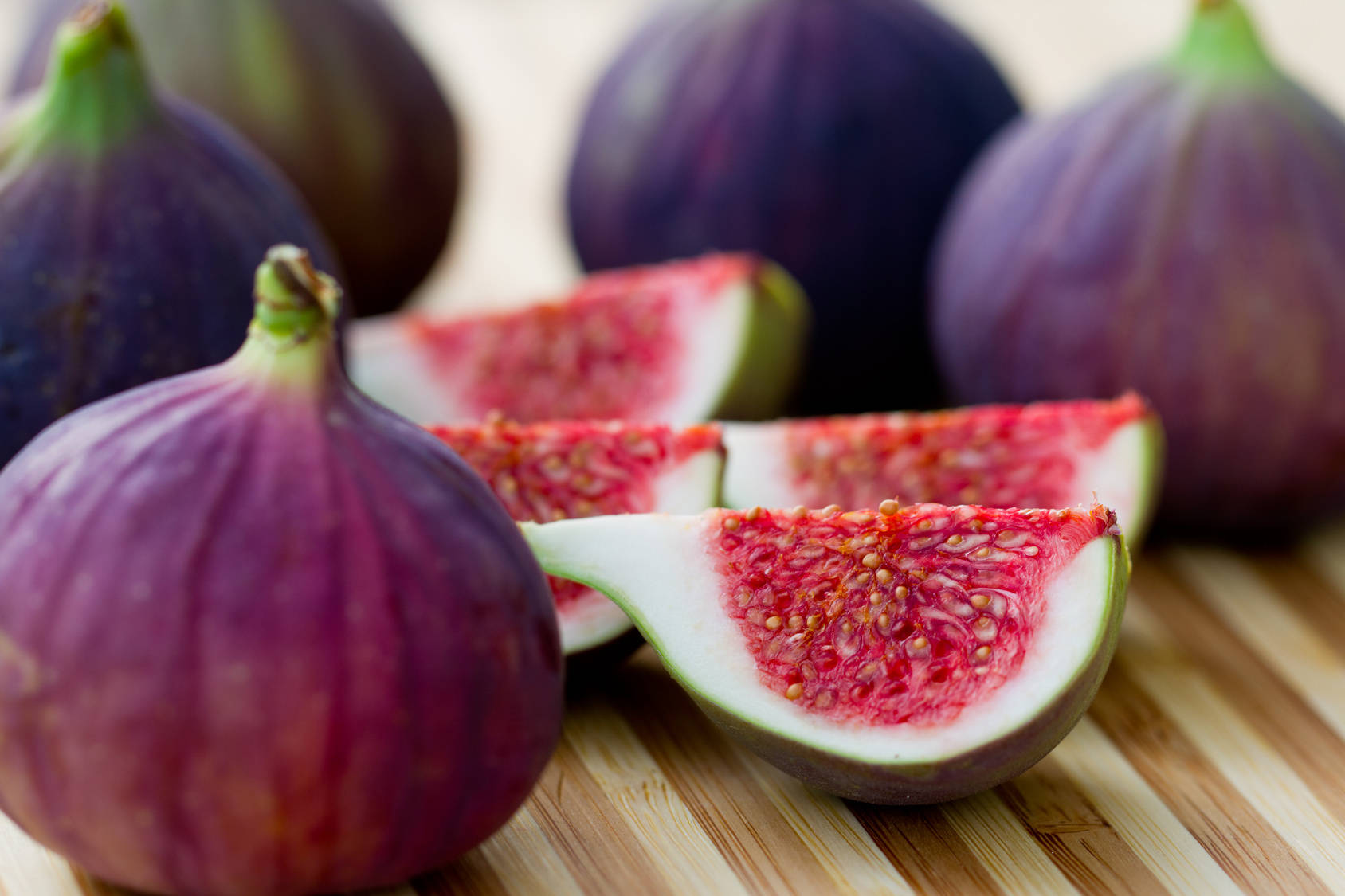 Vibrant Wedged Figs Wallpaper