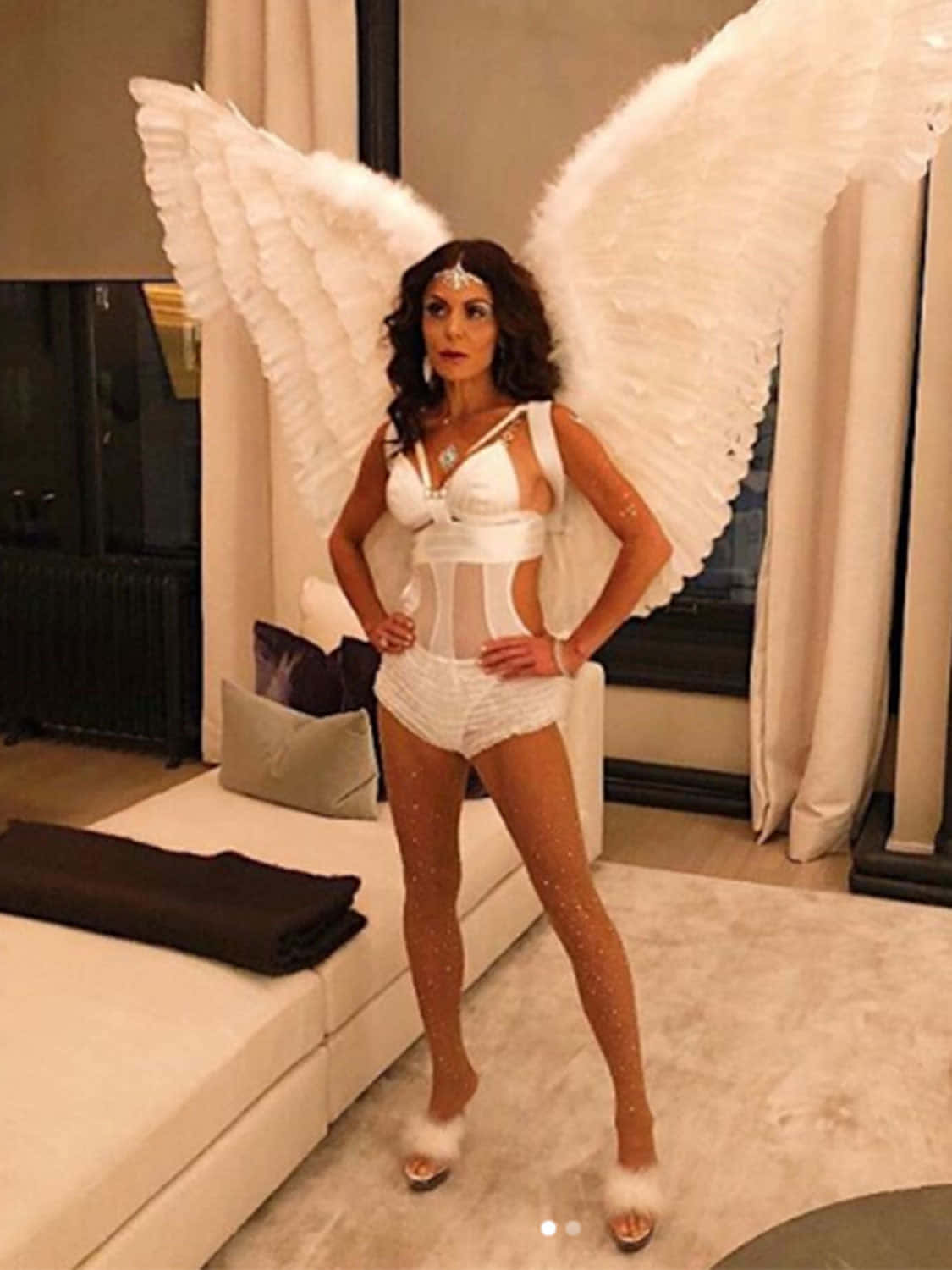 Victoria's Secret Angel flaunts stunning lingerie