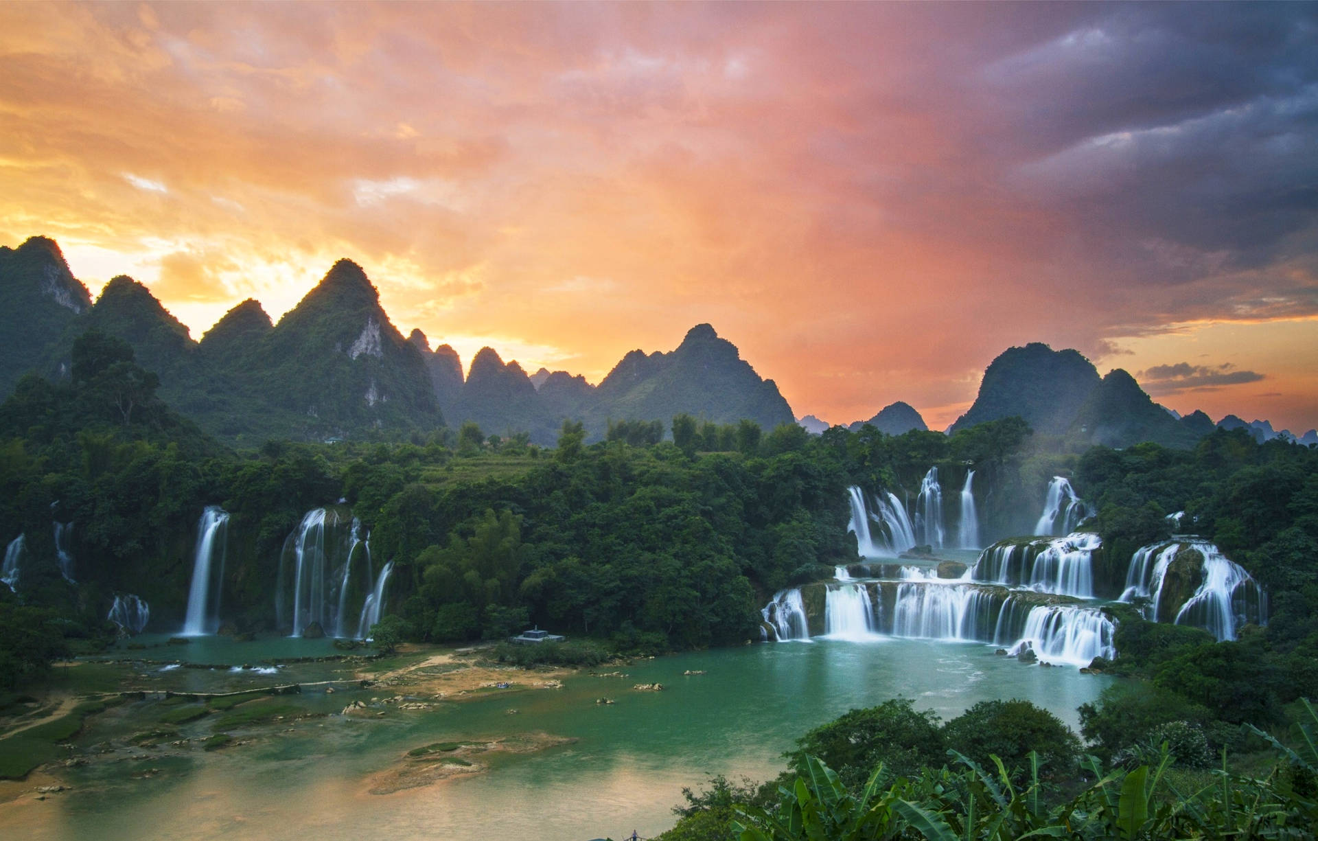 Vietnam Two Waterfalls Wallpaper