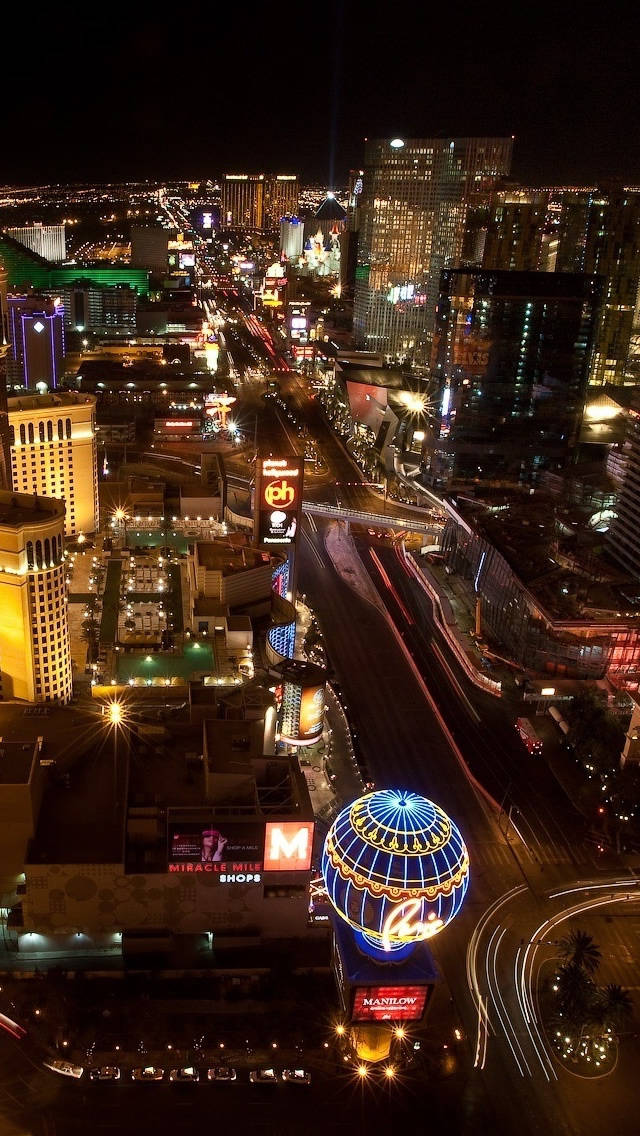 View From Eiffel Tower Las Vegas Night Wallpaper