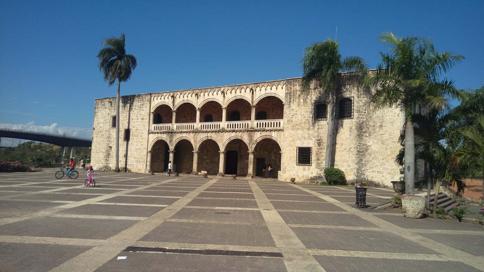 Vistadel Alcázar De Colón. Fondo de pantalla