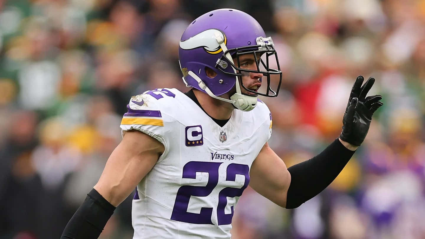 Vikings Safety Harrison Smith Game Action Wallpaper