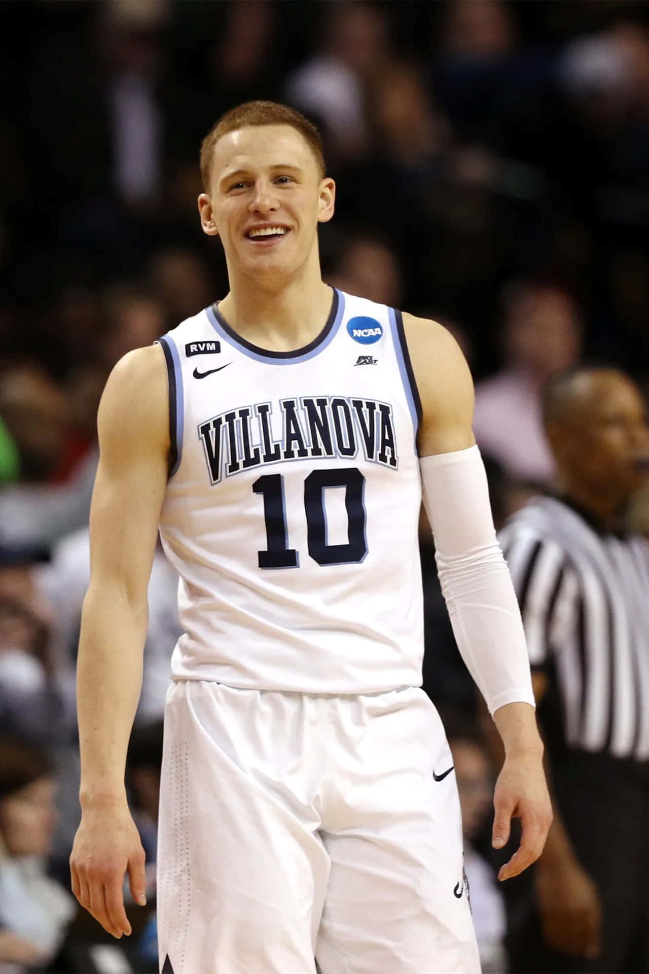 Villanova Basketball Player Number10 Wallpaper