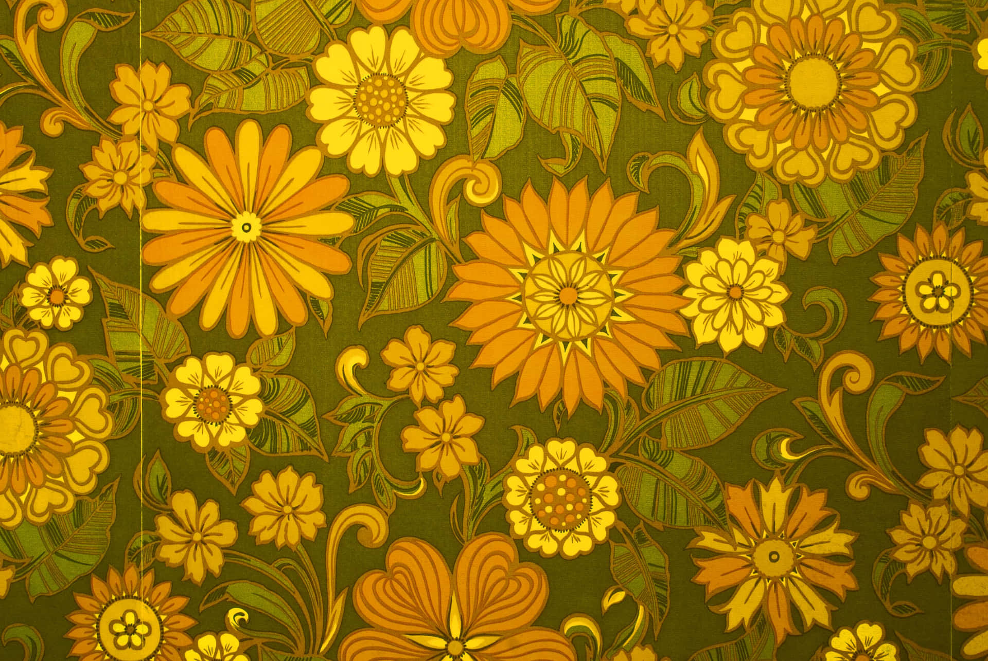 Vintage 60s In Gold And Green Wallpaper