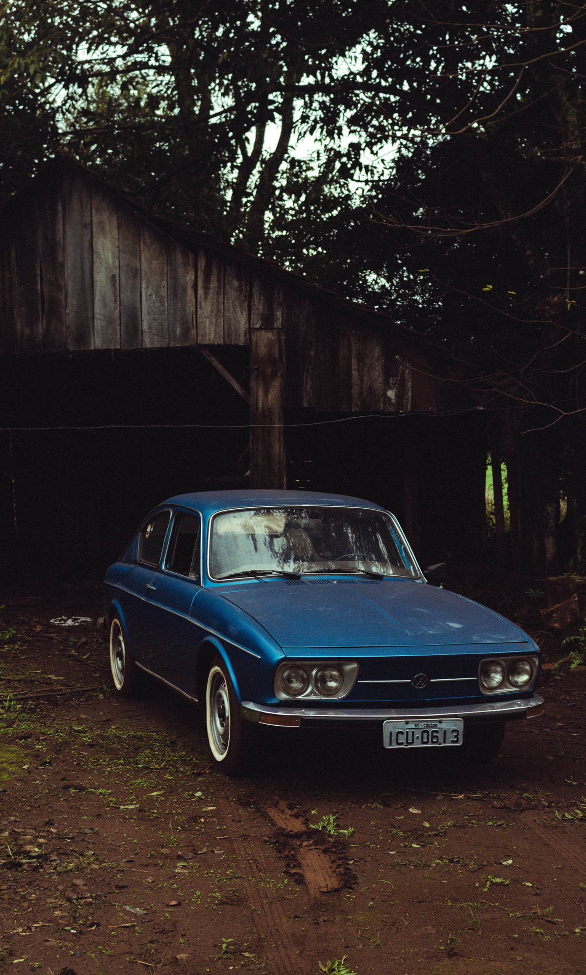 Vintage90er Jahre Blaues Auto Ästhetisch Wallpaper